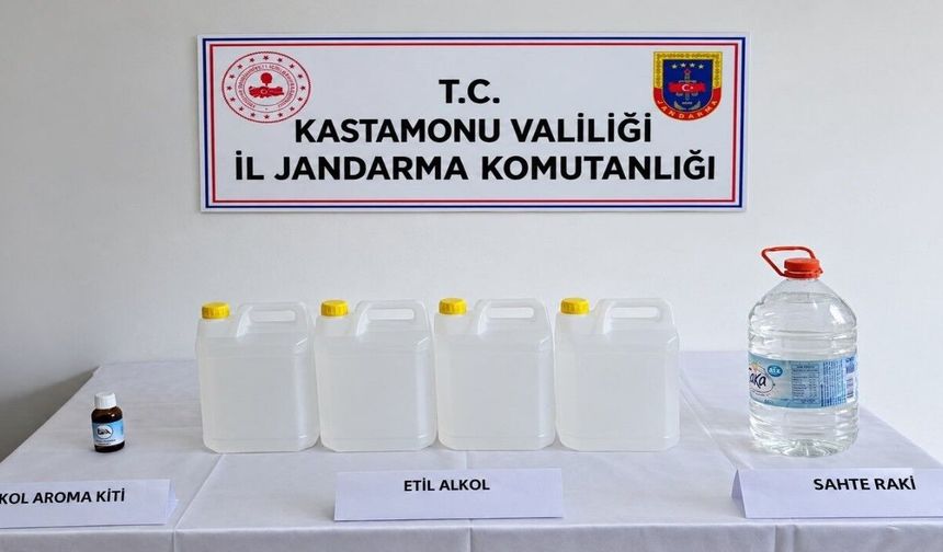 Kastamonu’da şüpheli araçtan sahte içki çıktı