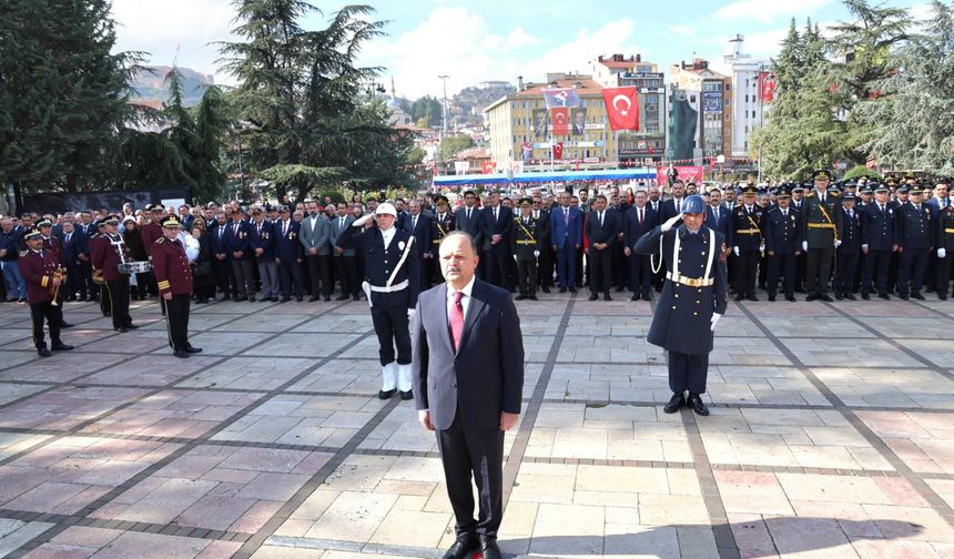 Kastamonu’da Cumhuriyet Bayramı kutlamaları törenle başladı