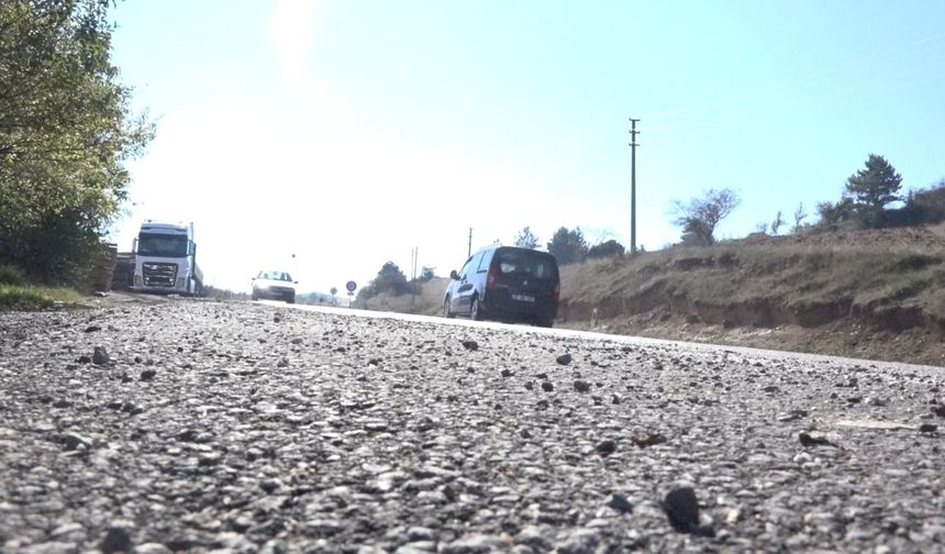 Kastamonu’da yapıldığı gün bozulan yol tartışma yarattı