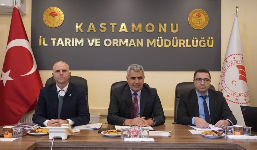 Kastamonu’da süt, sulama ve sera yatırımları yerinde incelendi