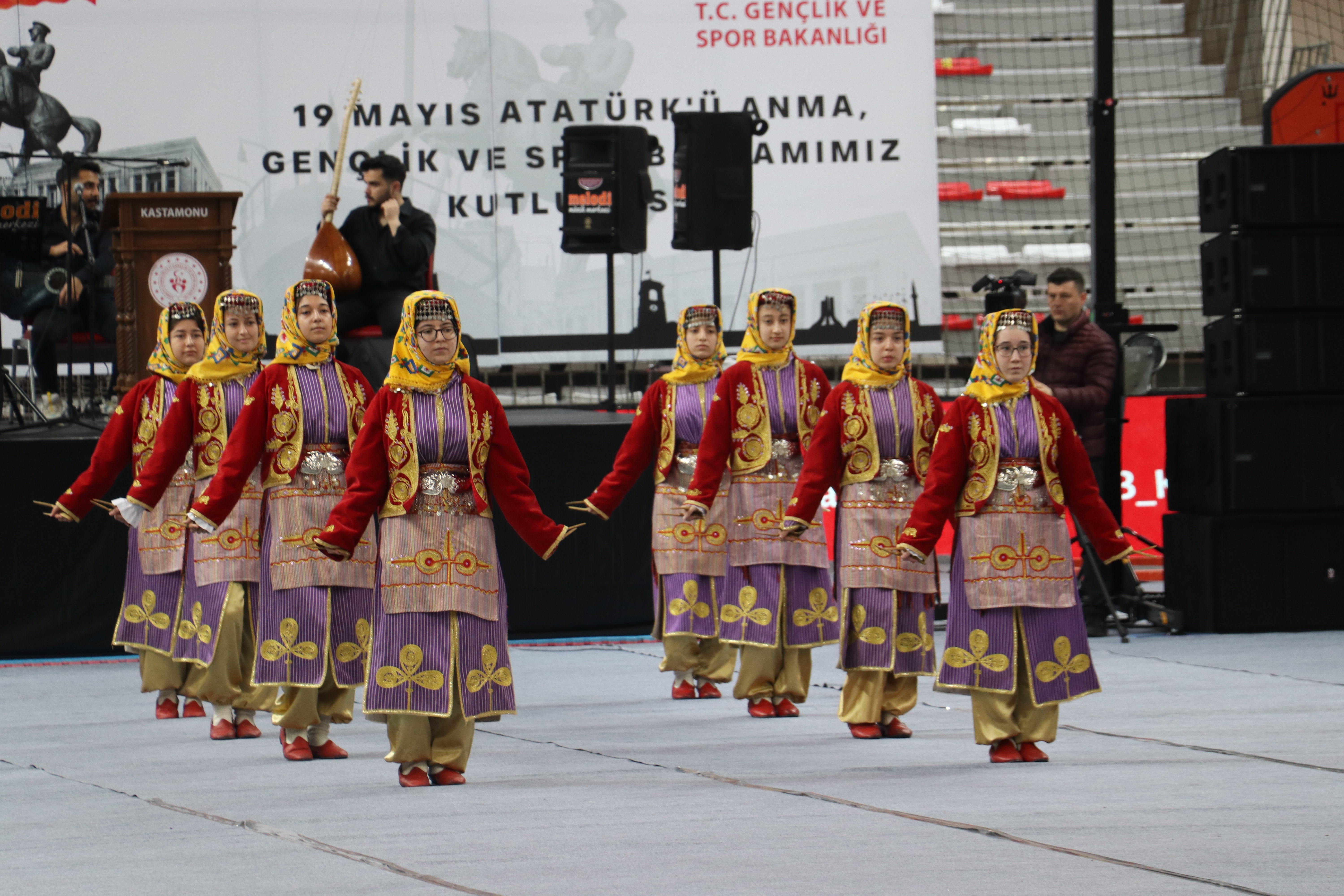 Atatürk'ü Anma, Gençlik ve Spor Bayramı Kutlanıyor