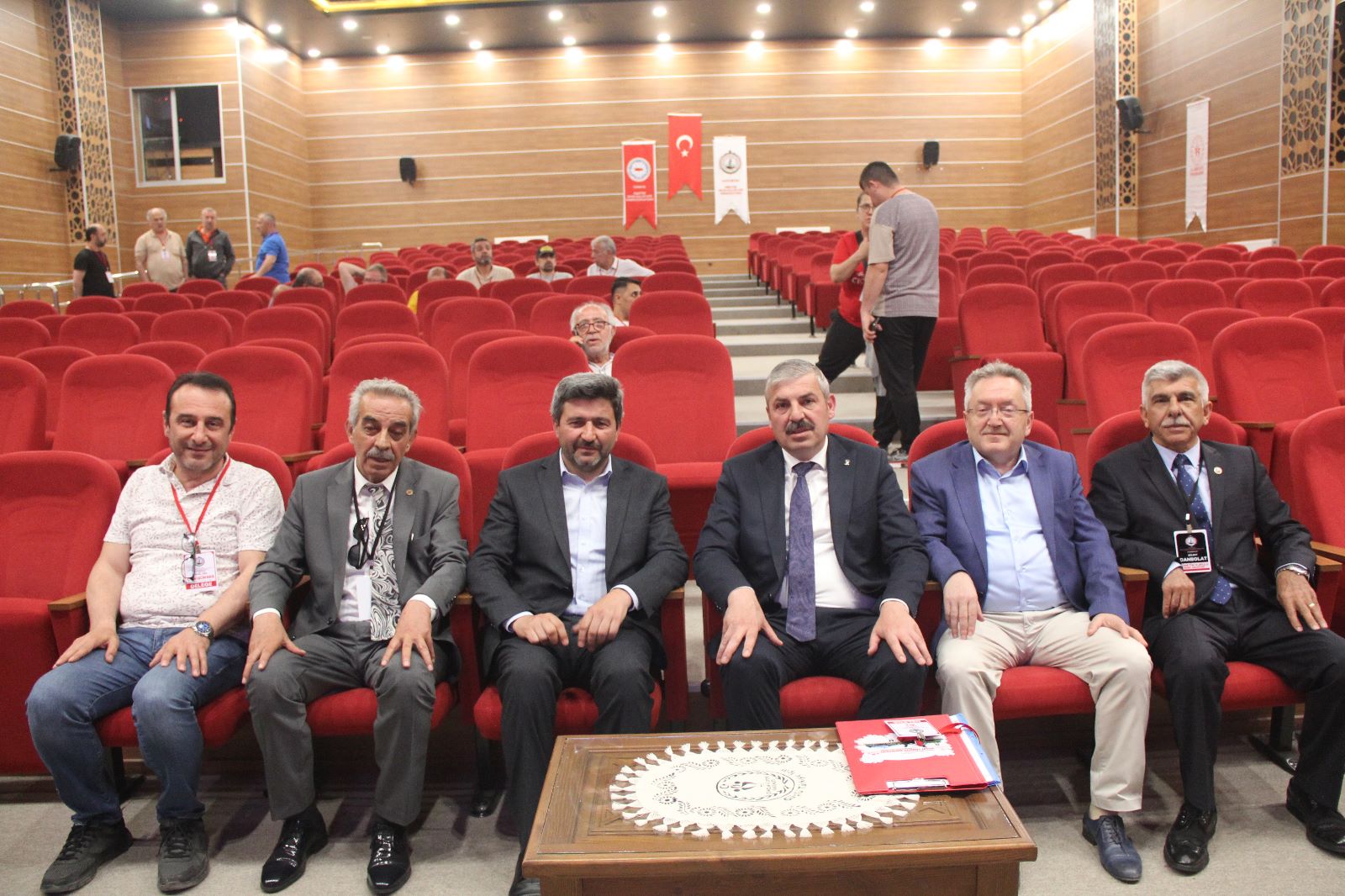 1e720711-a87c-407f-a817-0bff51767286