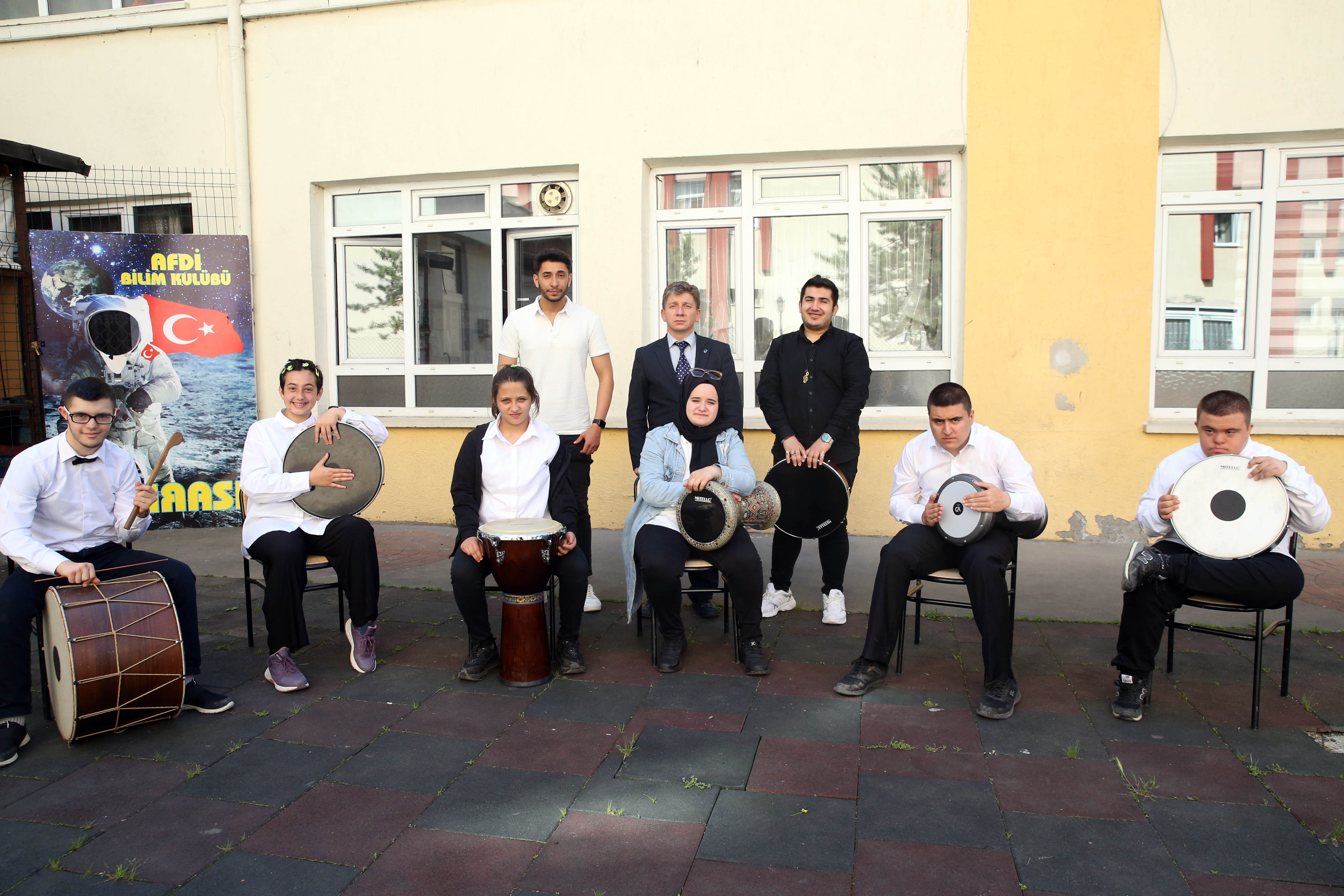 AA-20230604-31332472-31332456-OZEL_COCUKLAR_RITIM_TUTARAK_SOSYALLESIYOR