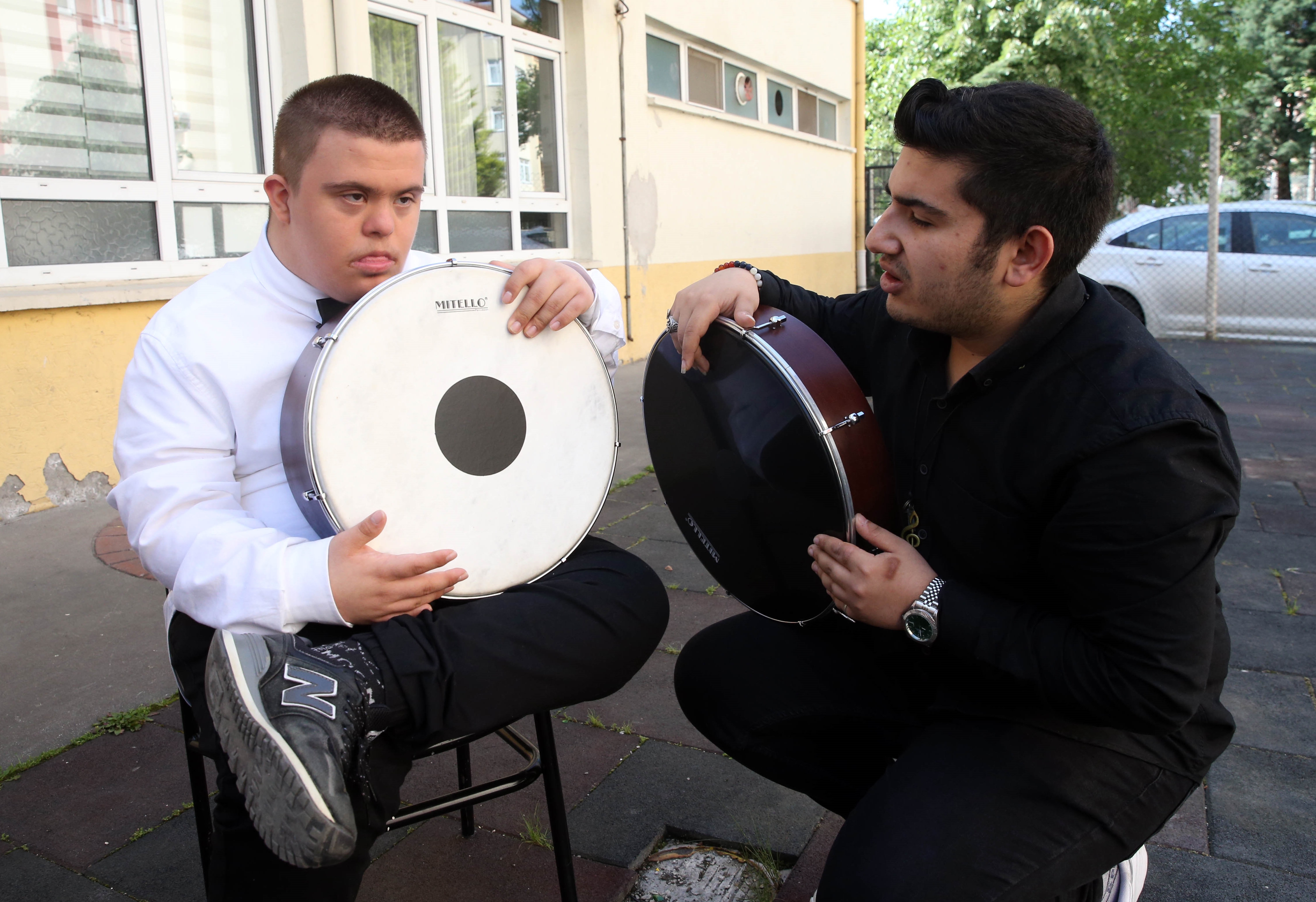 AA-20230604-31332472-31332457-OZEL_COCUKLAR_RITIM_TUTARAK_SOSYALLESIYOR