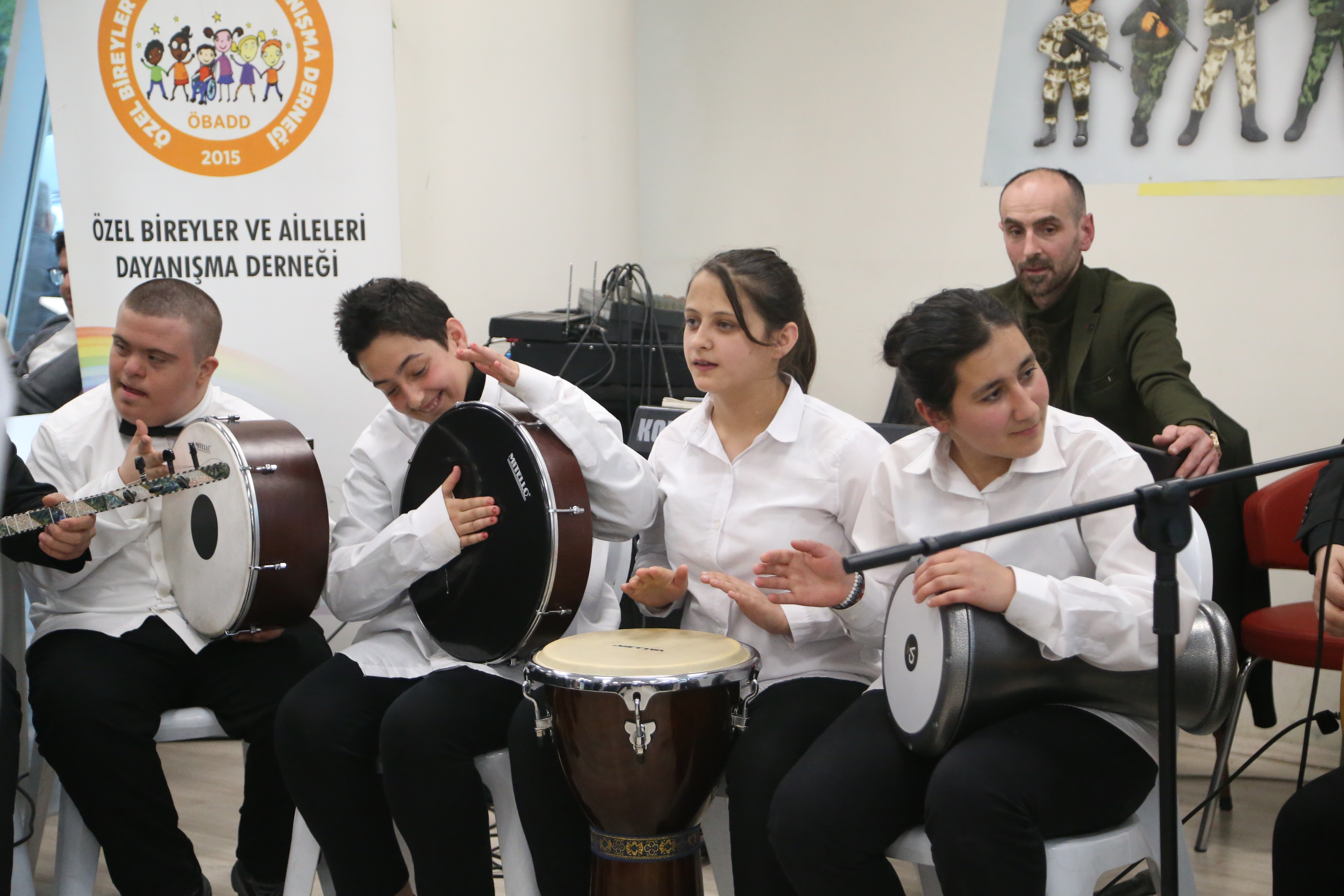 AA-20230604-31332472-31332470-OZEL_COCUKLAR_RITIM_TUTARAK_SOSYALLESIYOR