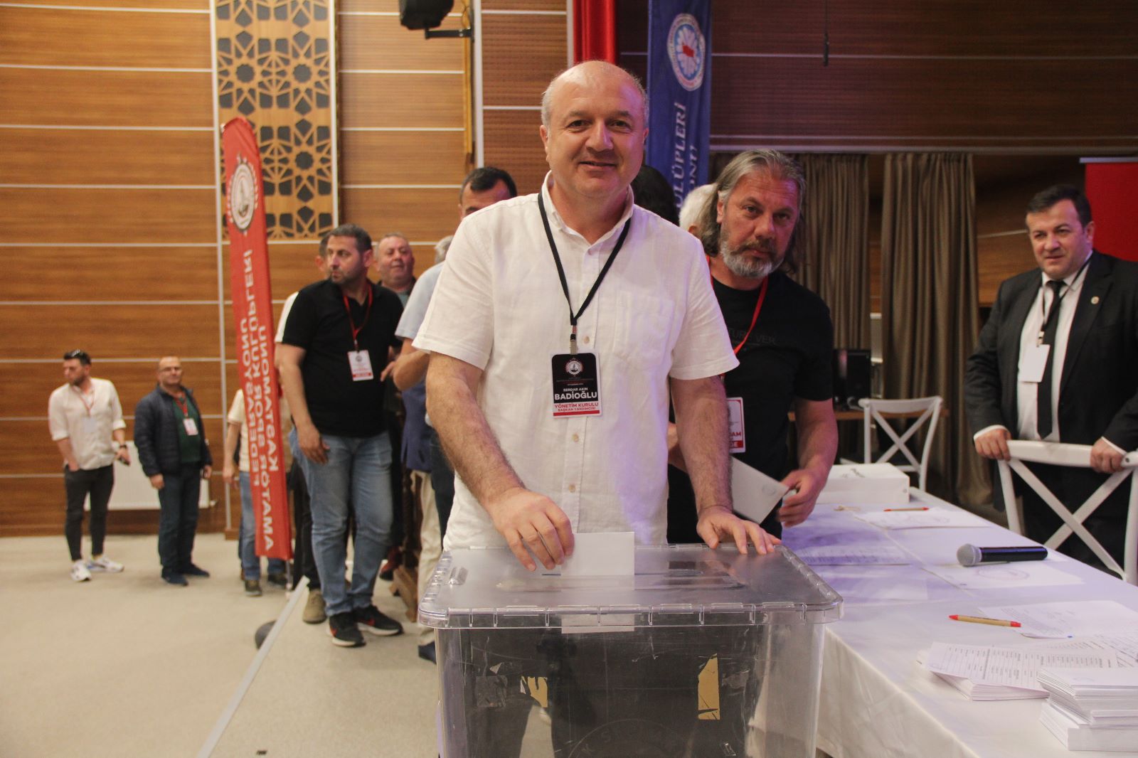 adc7db28-0b2b-4419-88f9-37387332ed7b