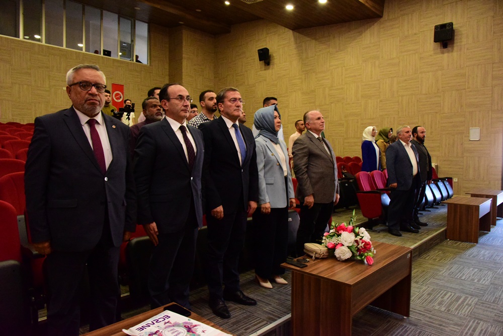 İLAHİYAT FAKÜLTESİ (1)