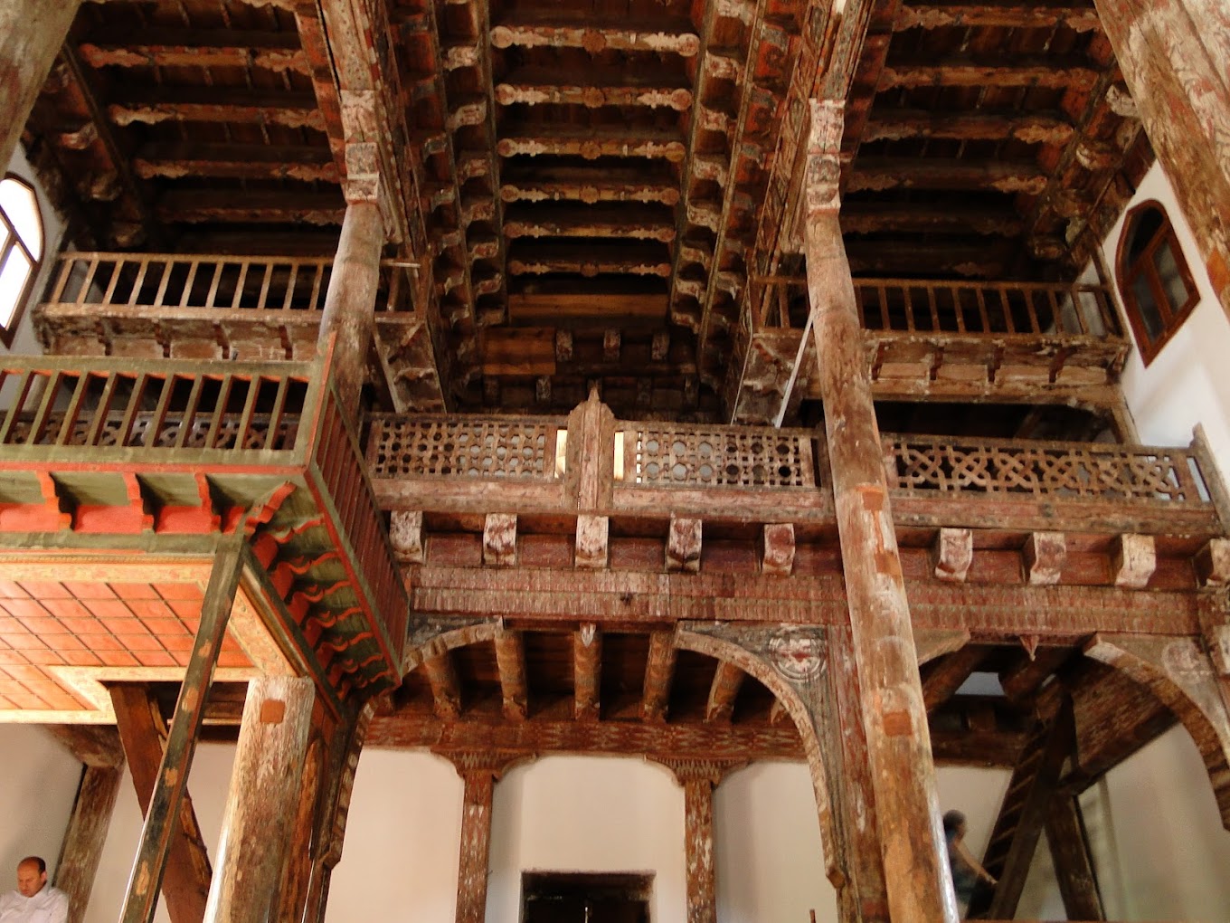 mine özgür mahmutbey camii