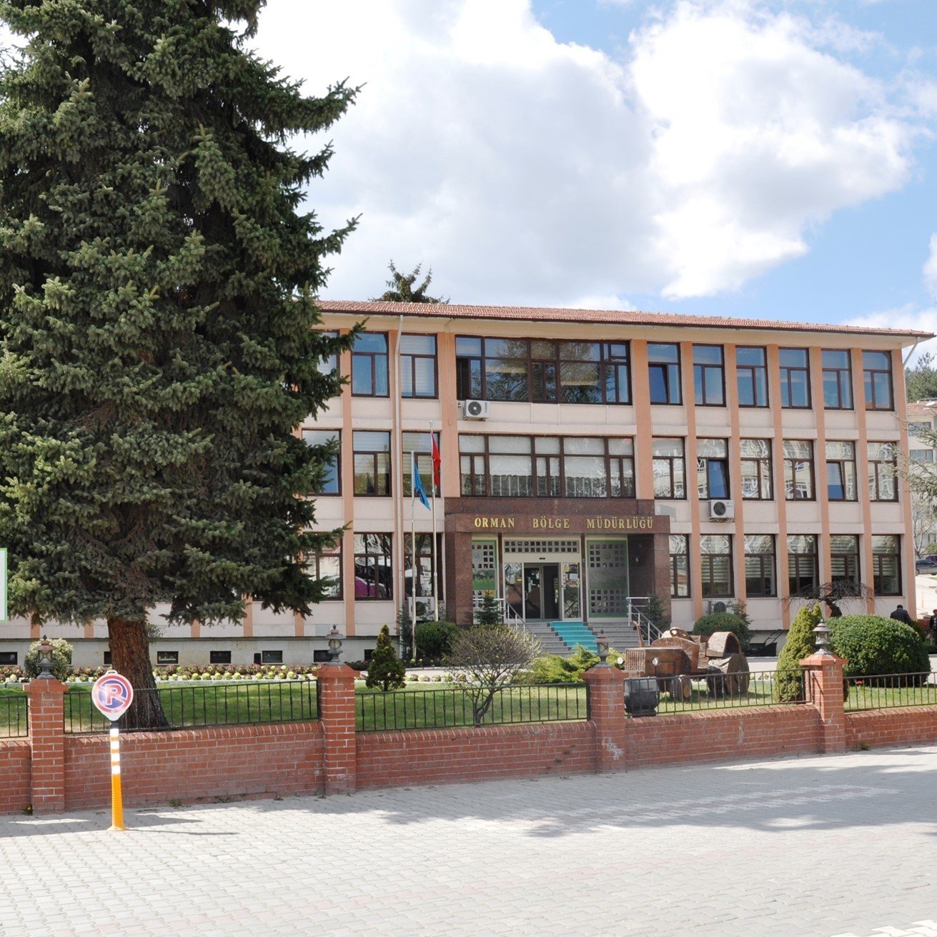 SAMATLAR ORMAN İŞLETME MÜDÜRLÜĞÜ YOL YAPTIRILACAKTIR