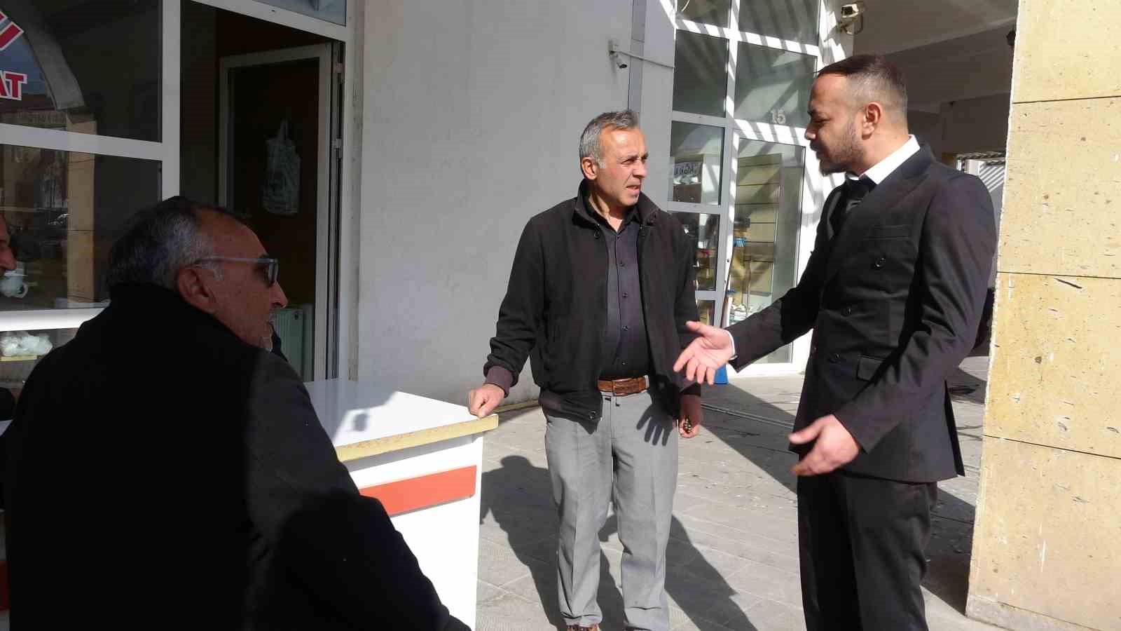 Komşu'da Scooter'lı Seçim Çalışması Gezerek Oy Istiyor (2)