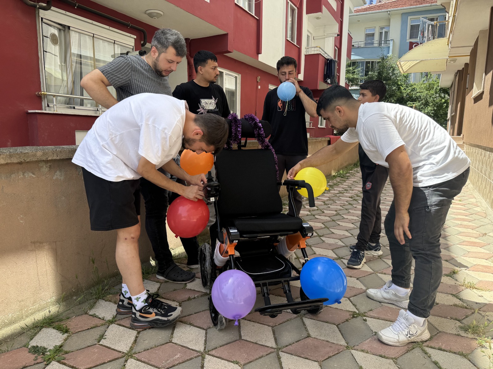 Kastamonu'da Engelli Nurcan'a Sporculardan Bayram Hediyesi (3)