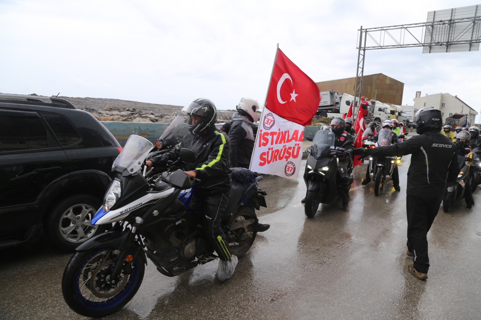 Motosiklet Tutkunlarının Ecdadın Izindeki Yolculuğu Başladı (2)