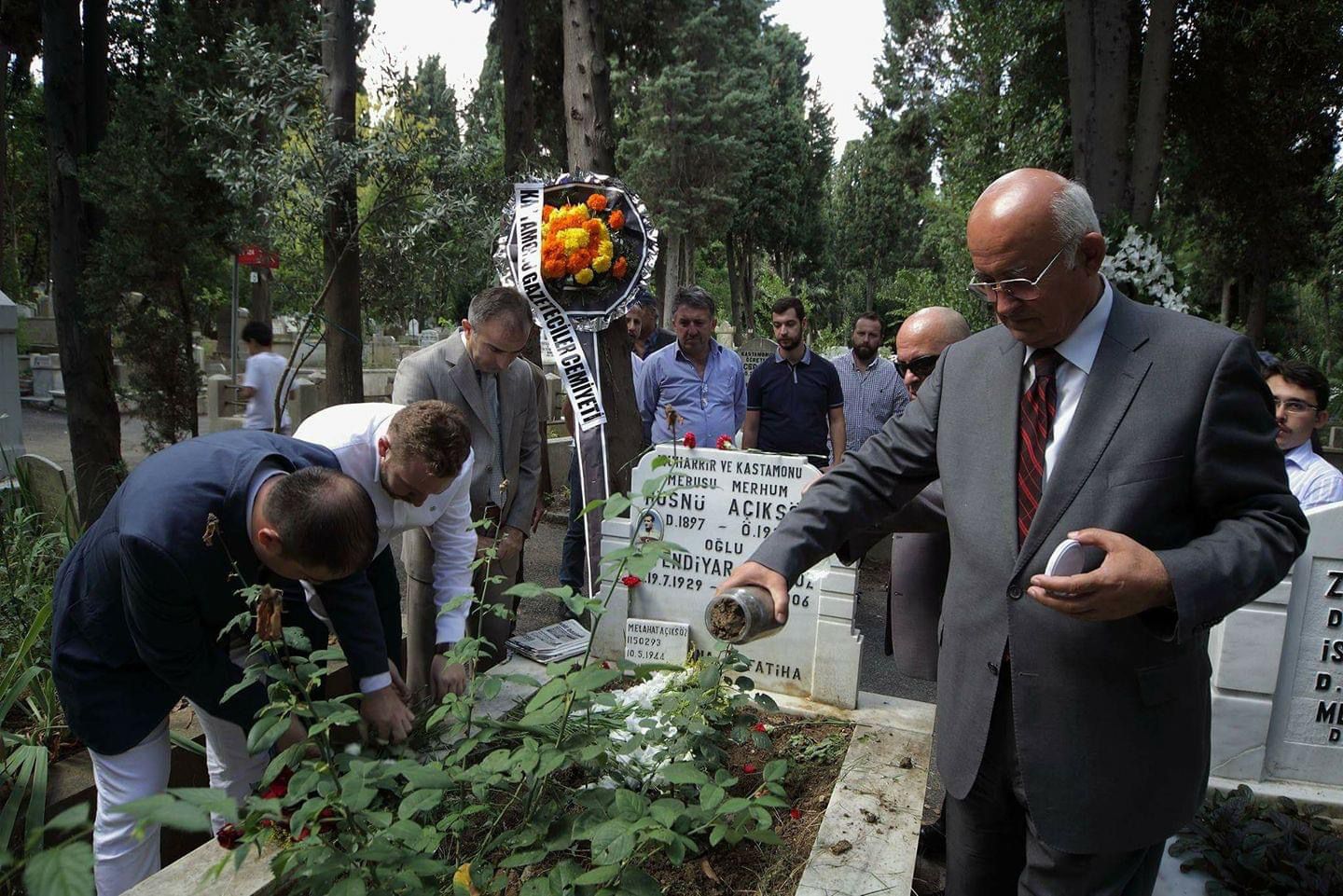 “Hüsnü Açıksöz, Hem Tarih Yapan Hem De Yazan Ender Bir Şahsiyet” (3)