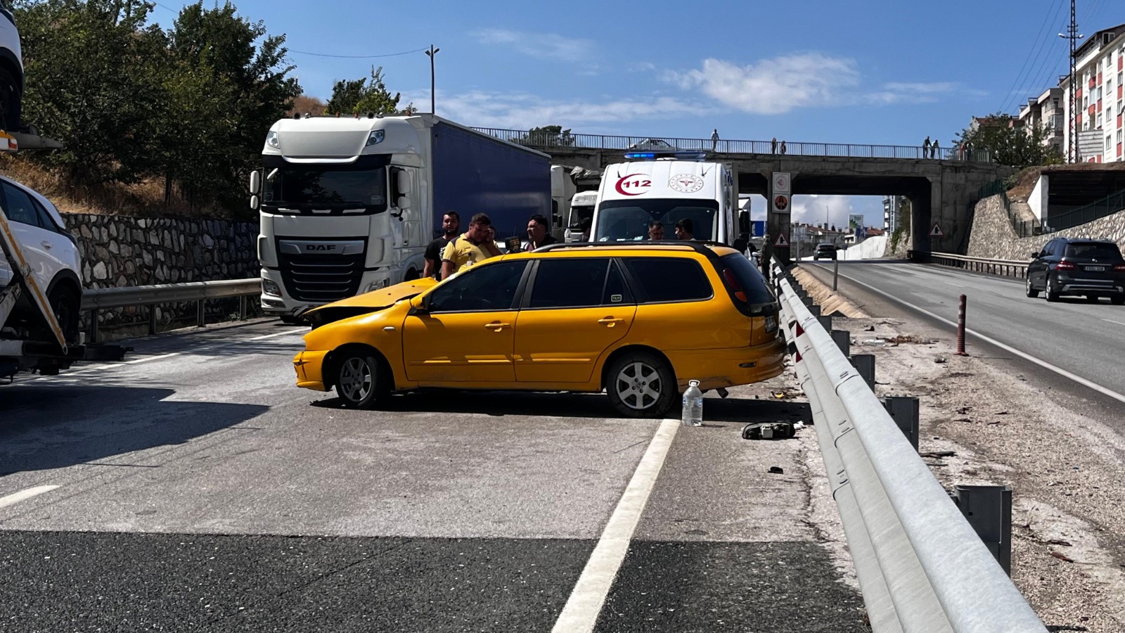 Tosya'da Makaslayan Tır, Kazaya Yol Açtı 1 Yaralı! (1)-1