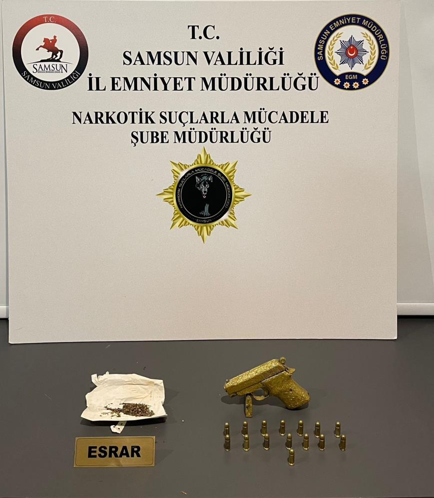 Samsun'da Uyuşturucu Operasyonu 5 Gözaltı Esrar