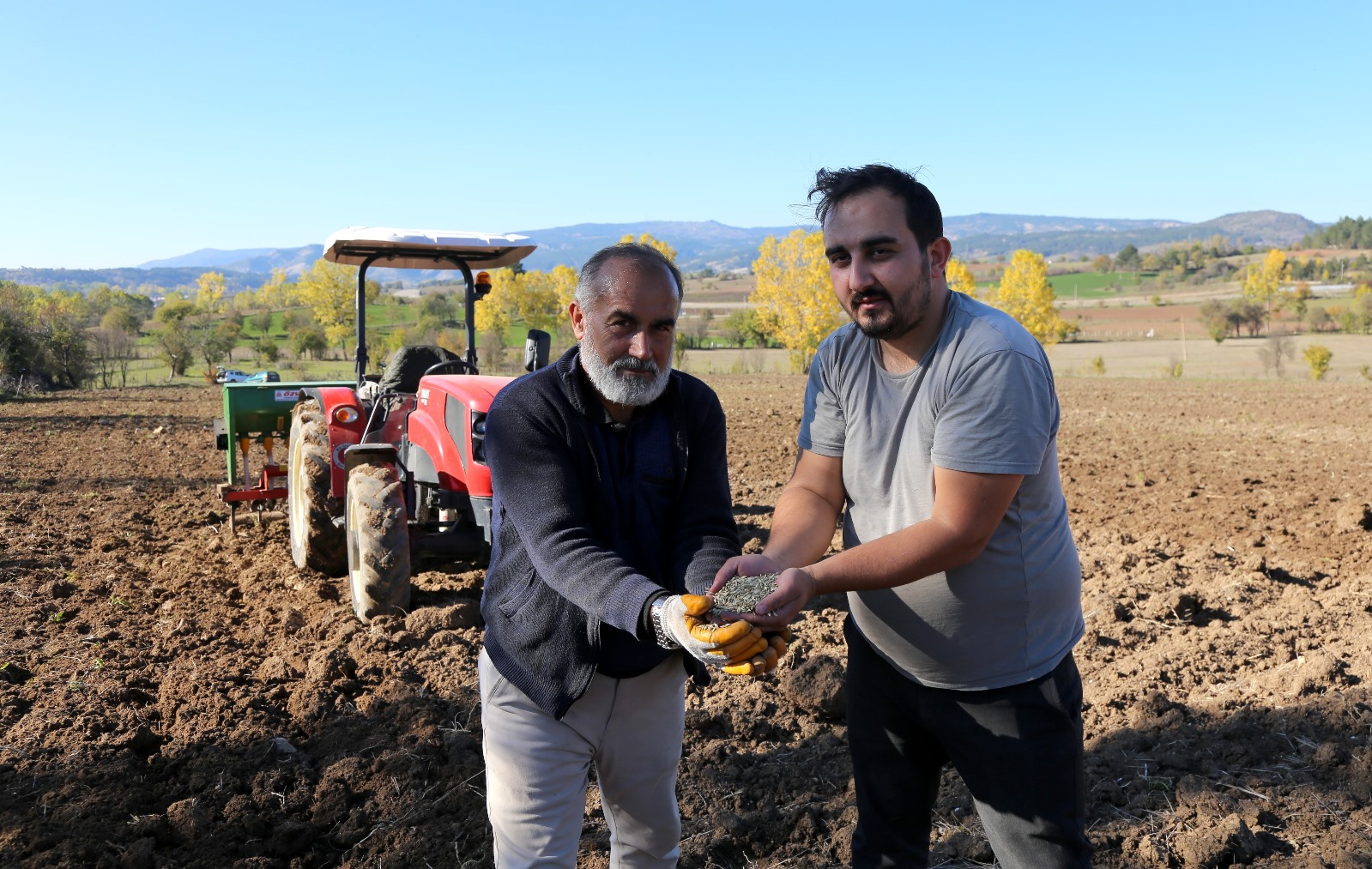 Ata Bugdayi Siyez Toprakla Bulustu (2)