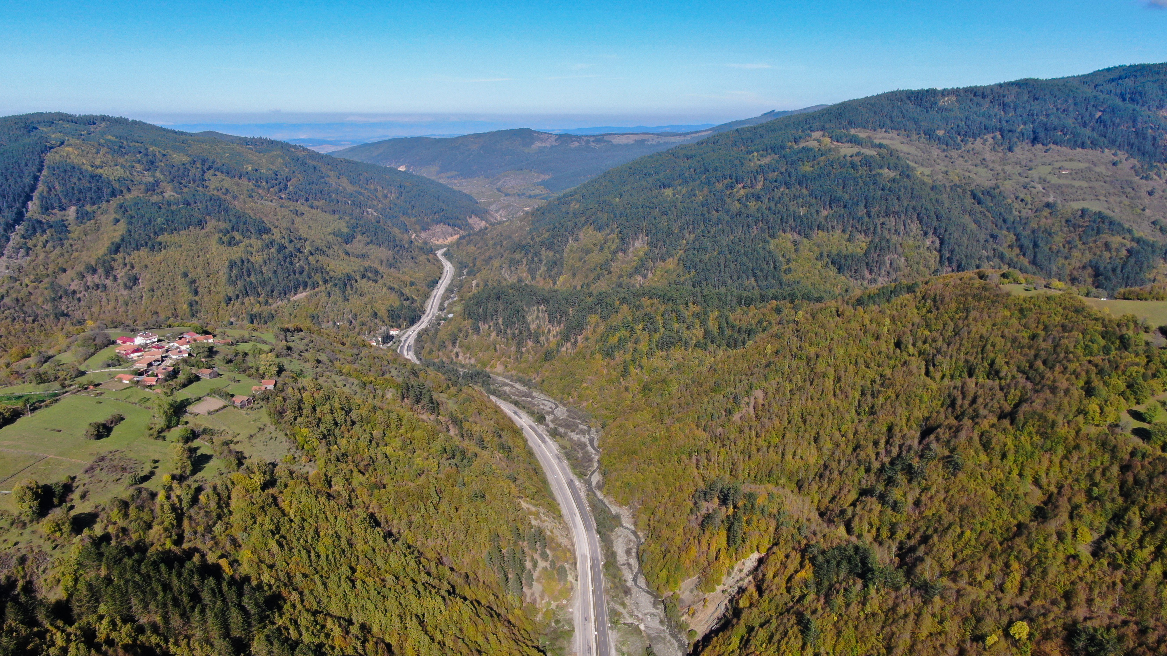 Ilgaz Dağı'nda Sonbahar Ve Kar Buluştu, Ortaya Renk Cümbüşü Çıktı (3)