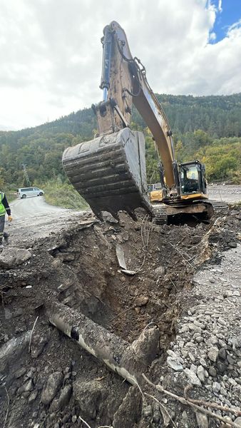 İnebolu'da Menfez Çöktü, Yol Ulaşım Kapandı (1)