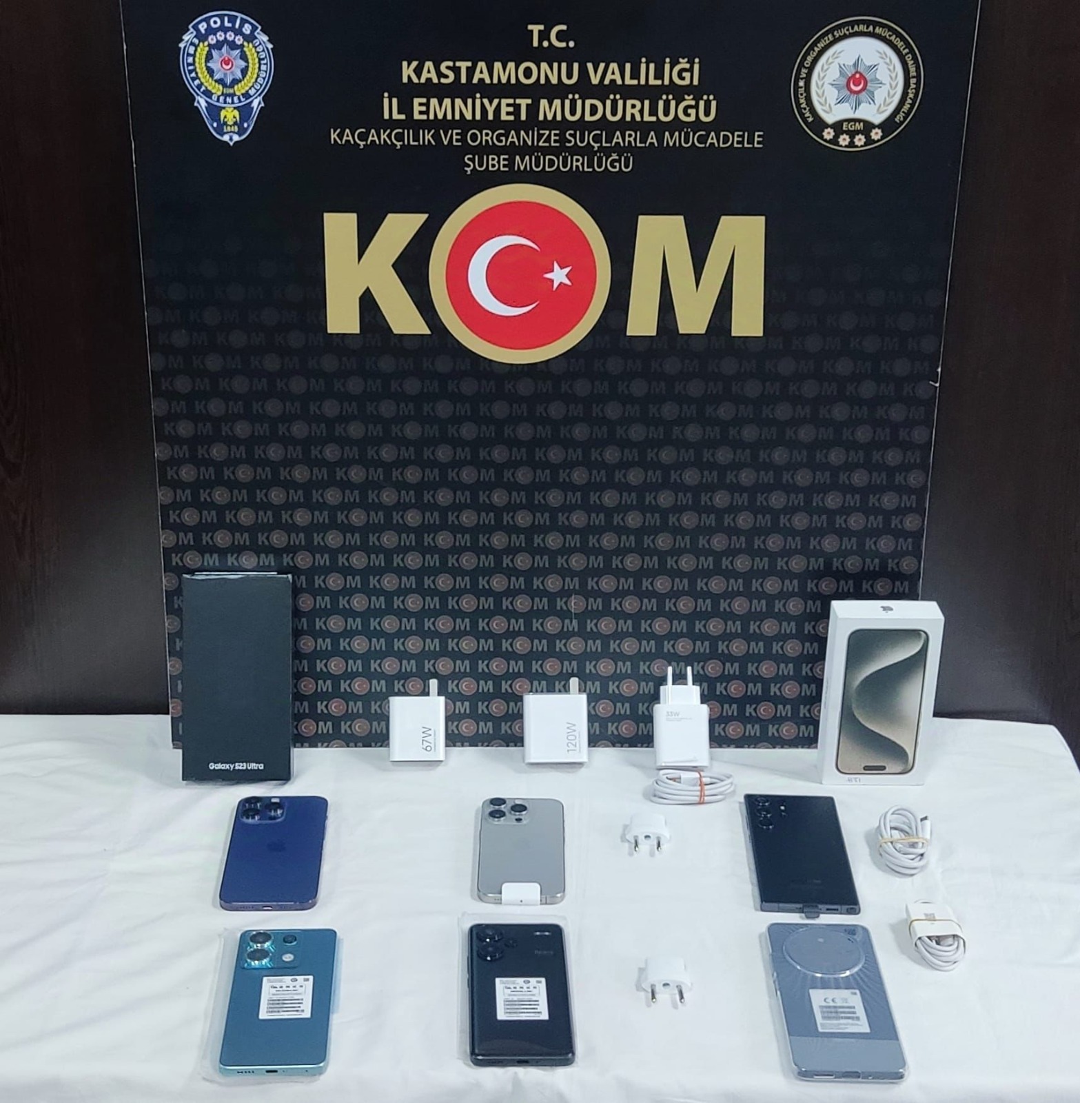 Kastamonu'da gümrük kaçağı telefon ele geçirildi!