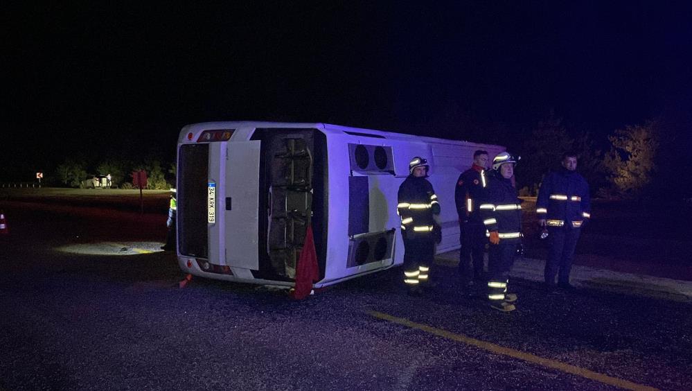 Kastamonu’da Midibüs Devrildi 24 Yaralı Kastamonu Haber