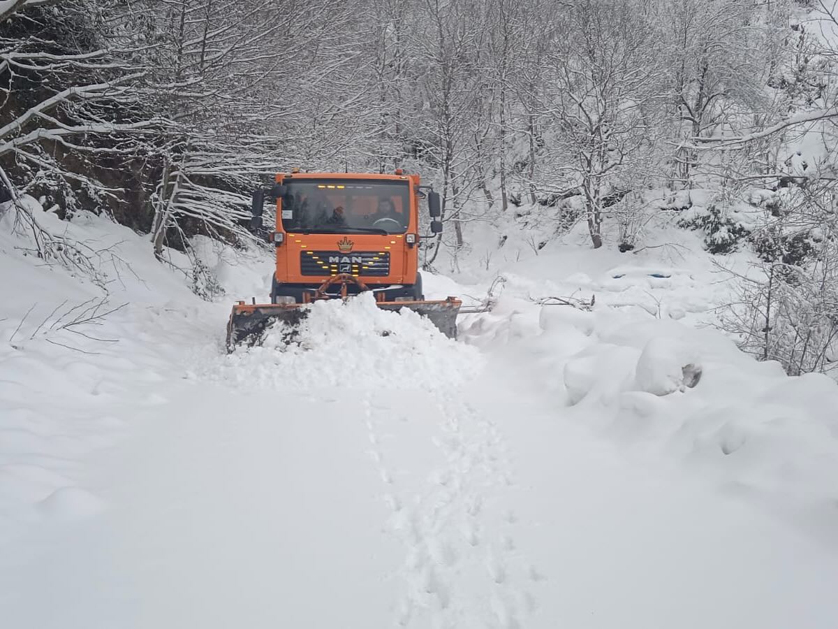 Kapalı Köy Yolu Karla Mücadele