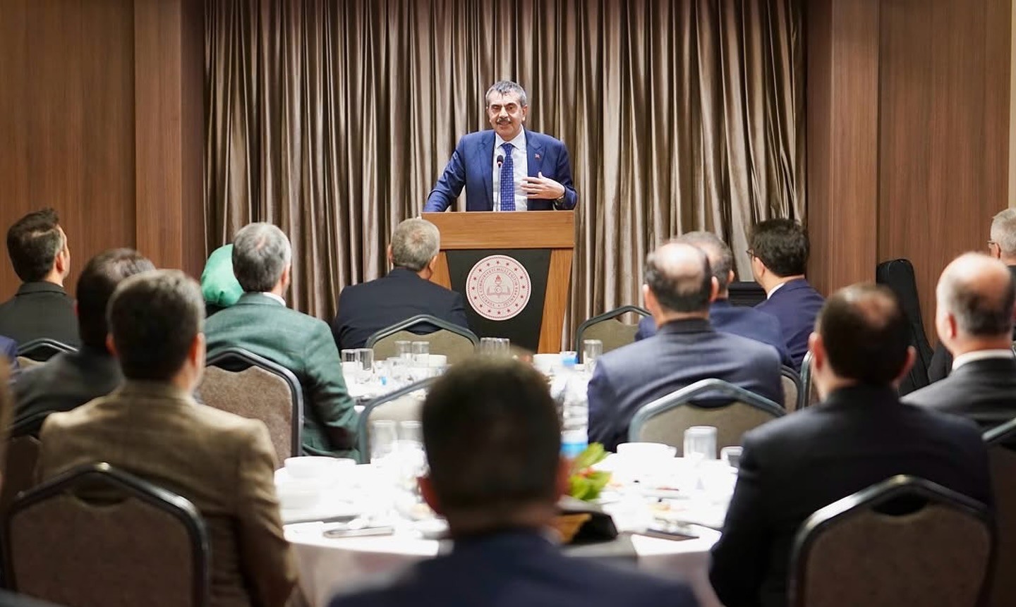 Bakan Tekin, Hasan Gümüş Ile Iftarda Bir Araya Geldi (2)