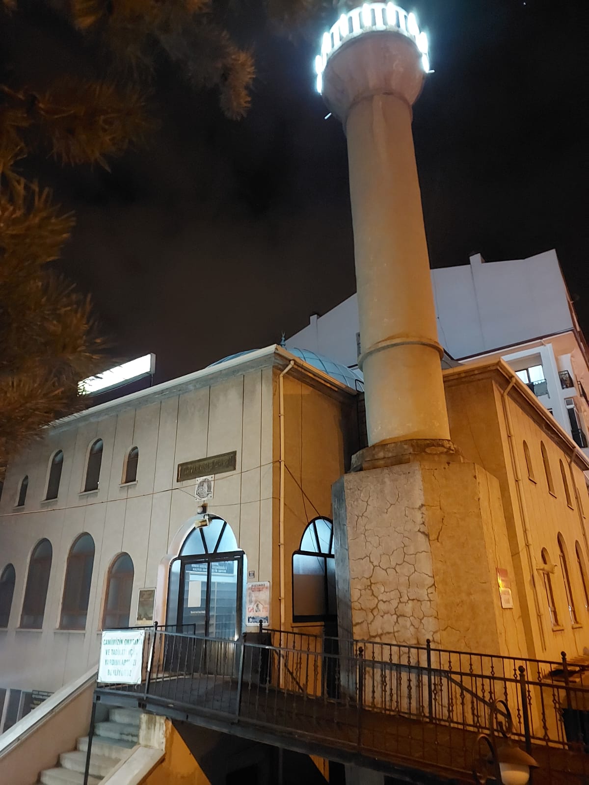 Yarım Asırlık Cami Tamir Bekliyor (3)