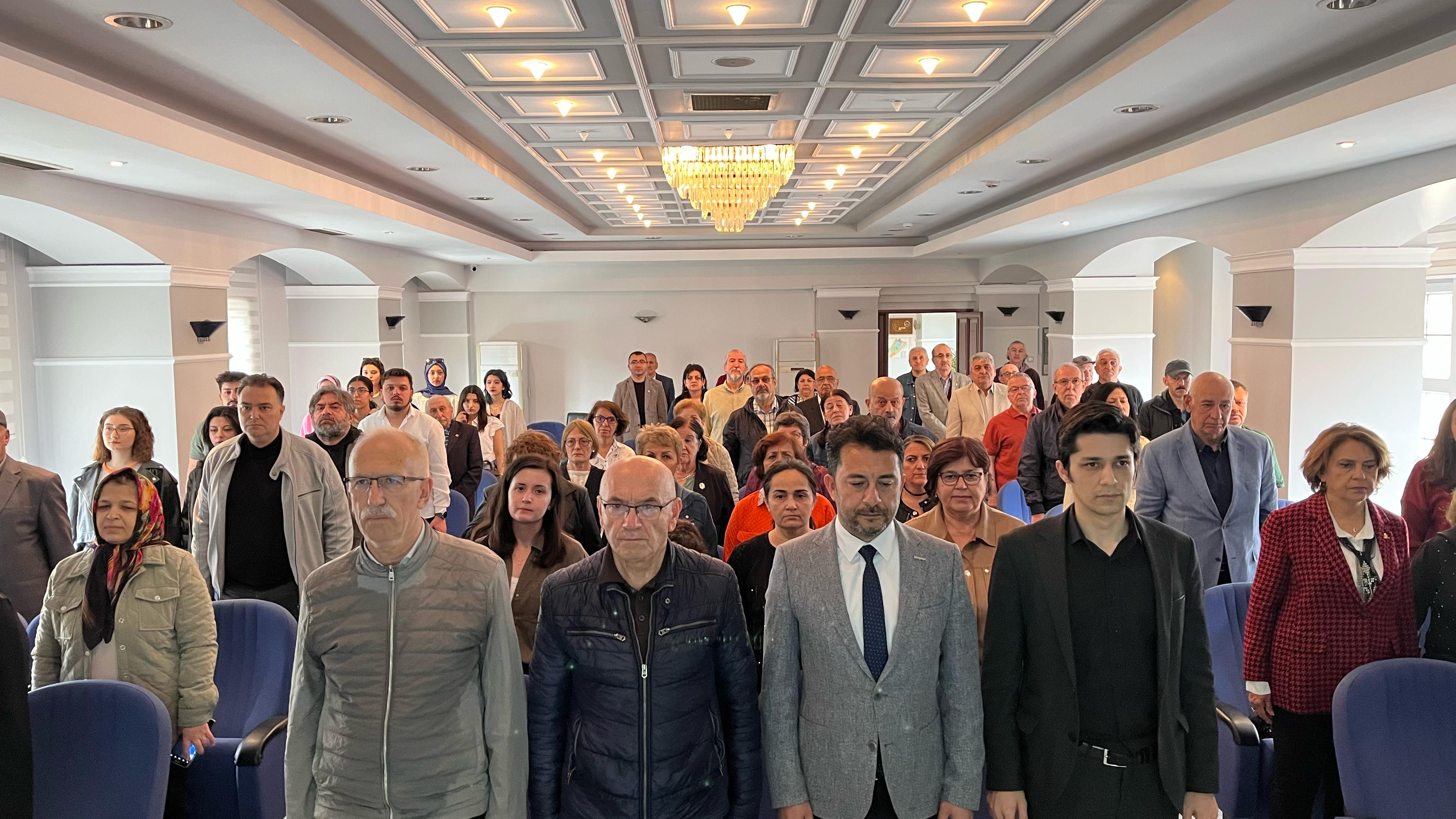 Atatürkçü Düşünce Derneğ (2)