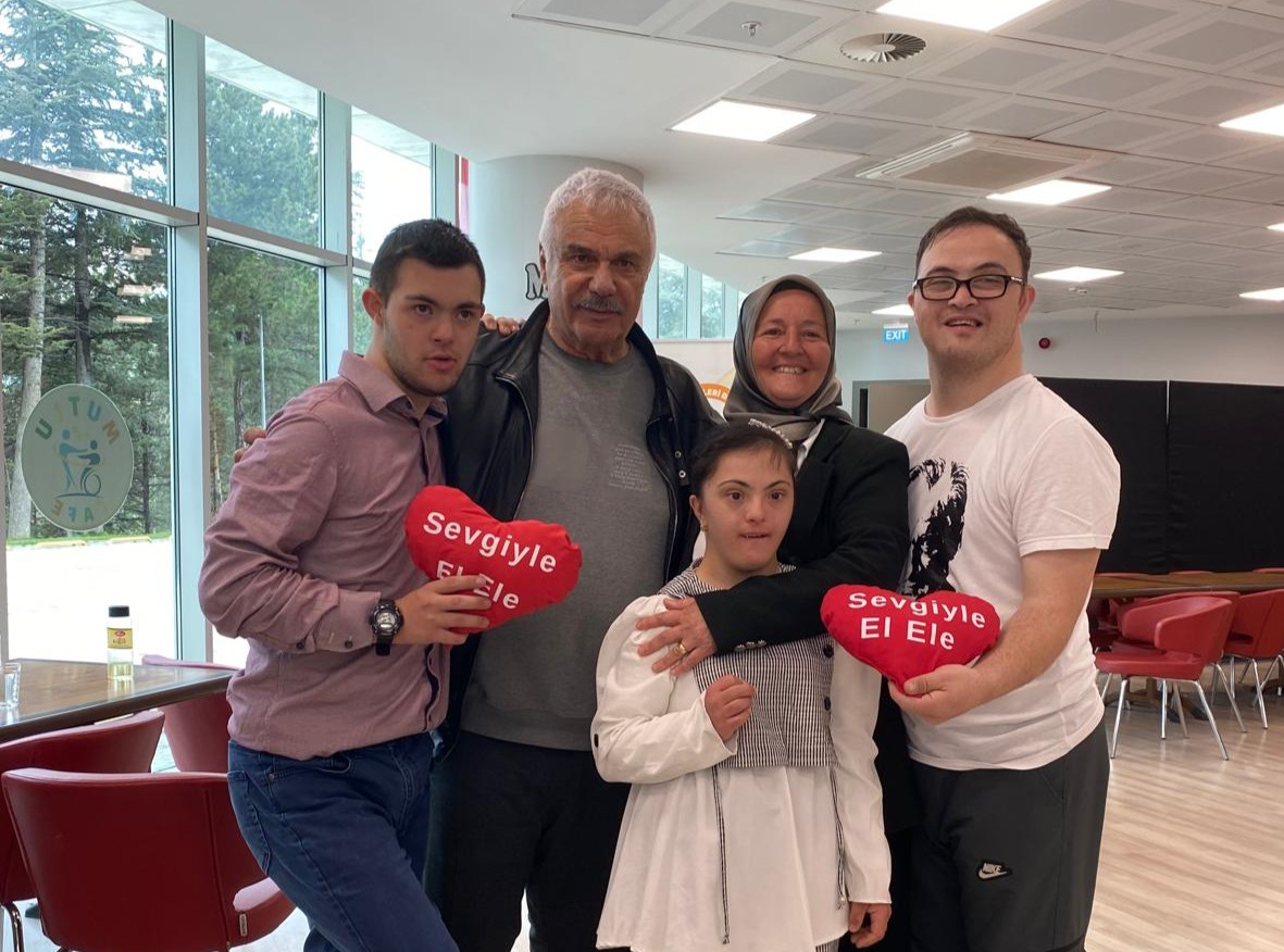 Halil Ergün Özel Birey (1)