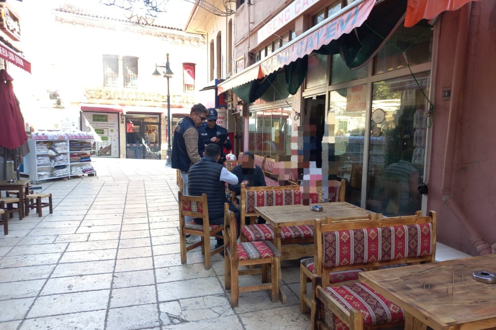 Kastamonu ‘Huzur’ Uygulamasında Aranan 18 Şahıs Yakalandı (3)