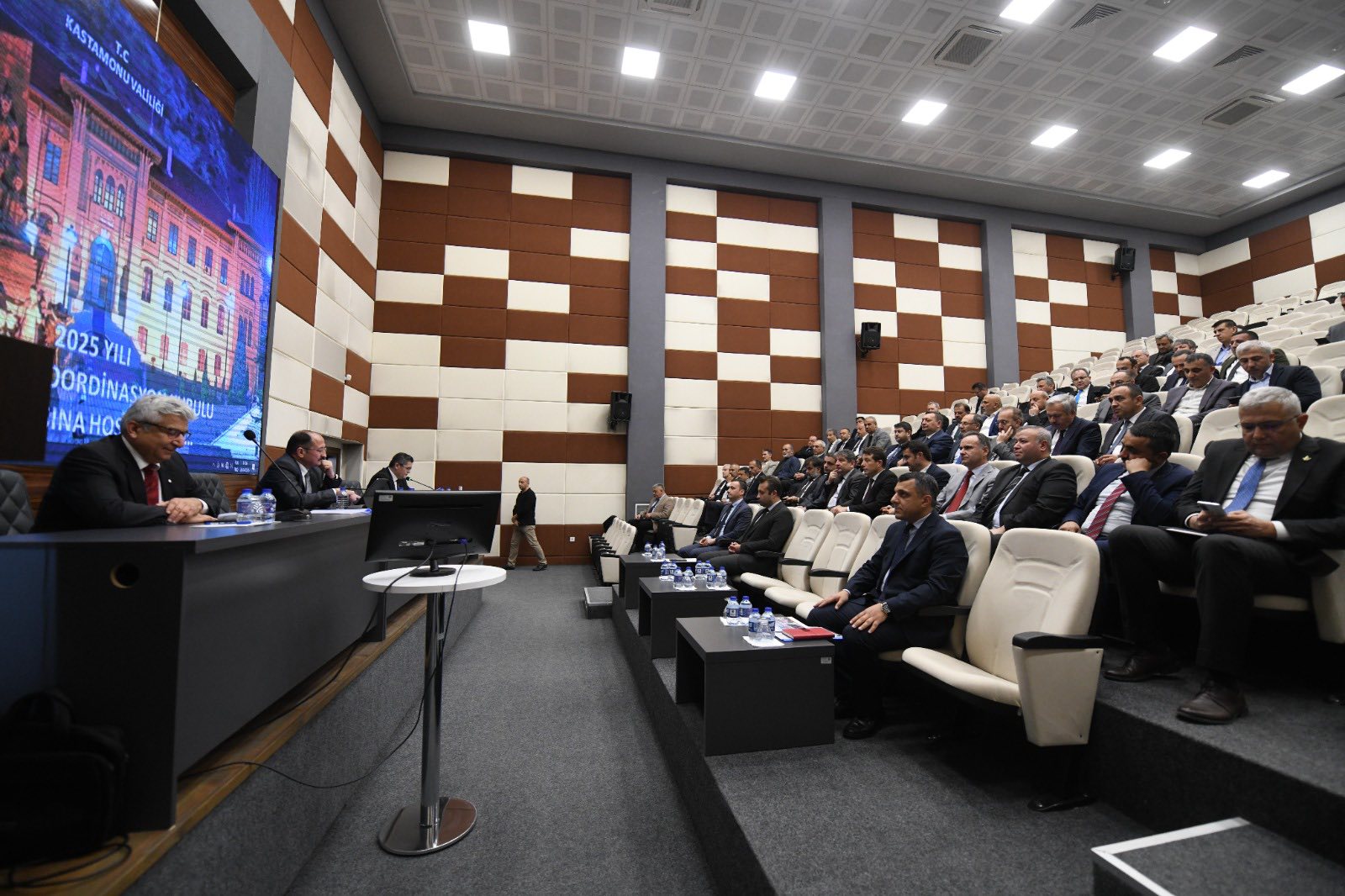 Kastamonu İkk Sessiz Sedasız Toplandı (1)