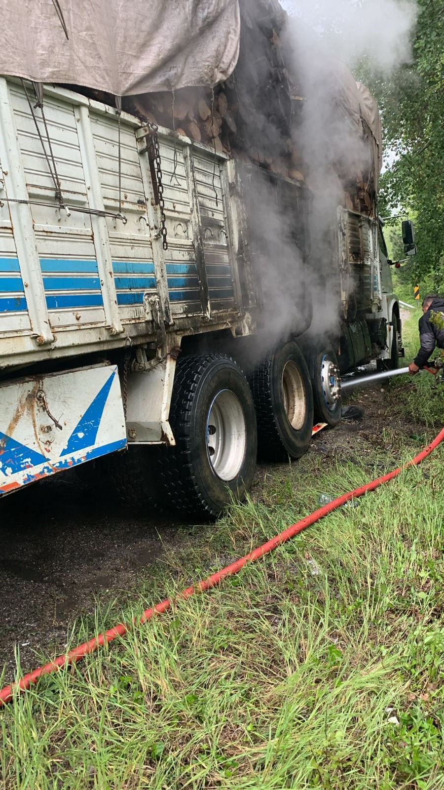 Kastamonu Plakalı Kamyon Alev Aldı (3)