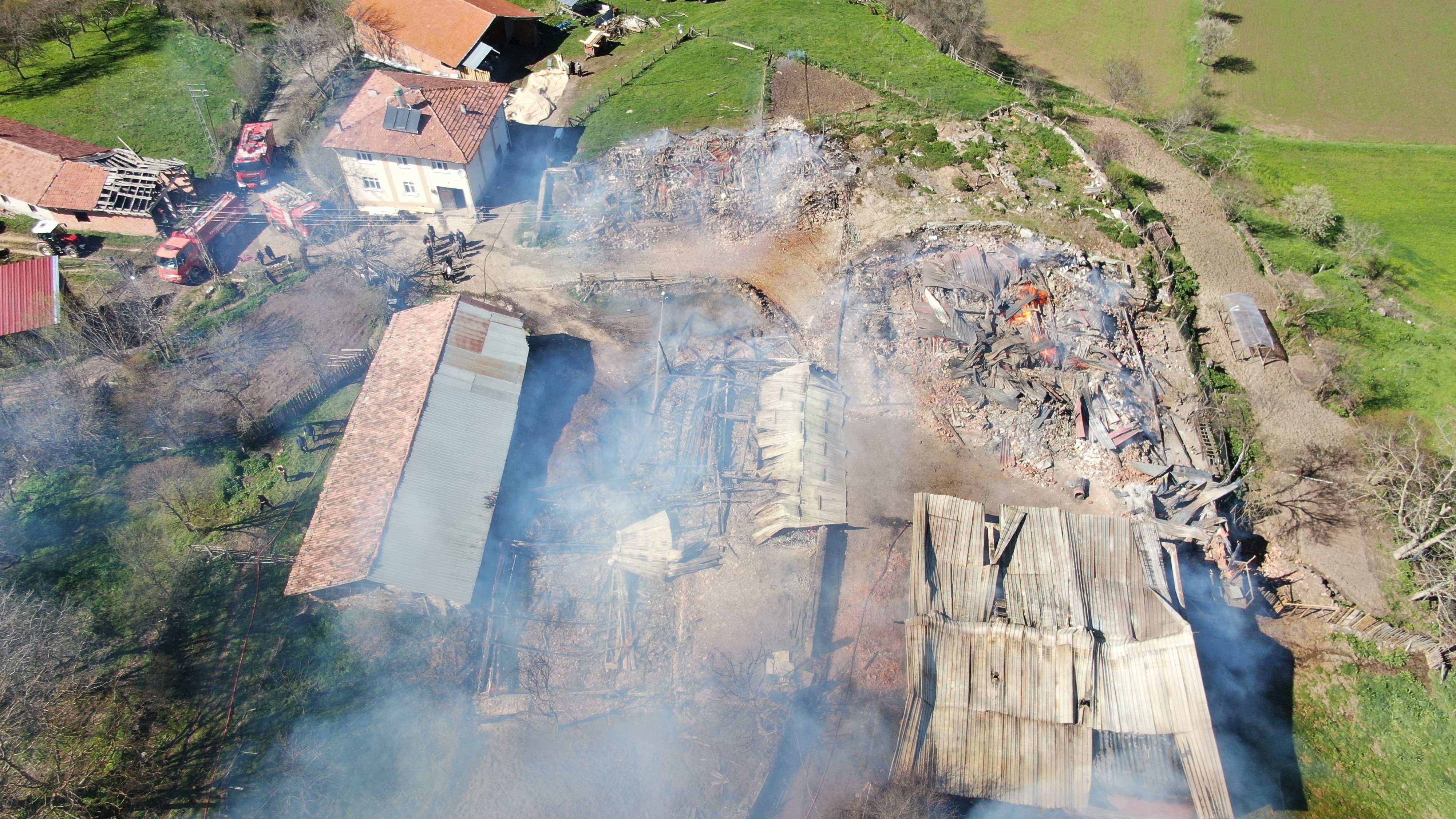 Kastamonu'daki Yangın Faciası 6 Saat Sonra Kontrol Altına Alındı (3)