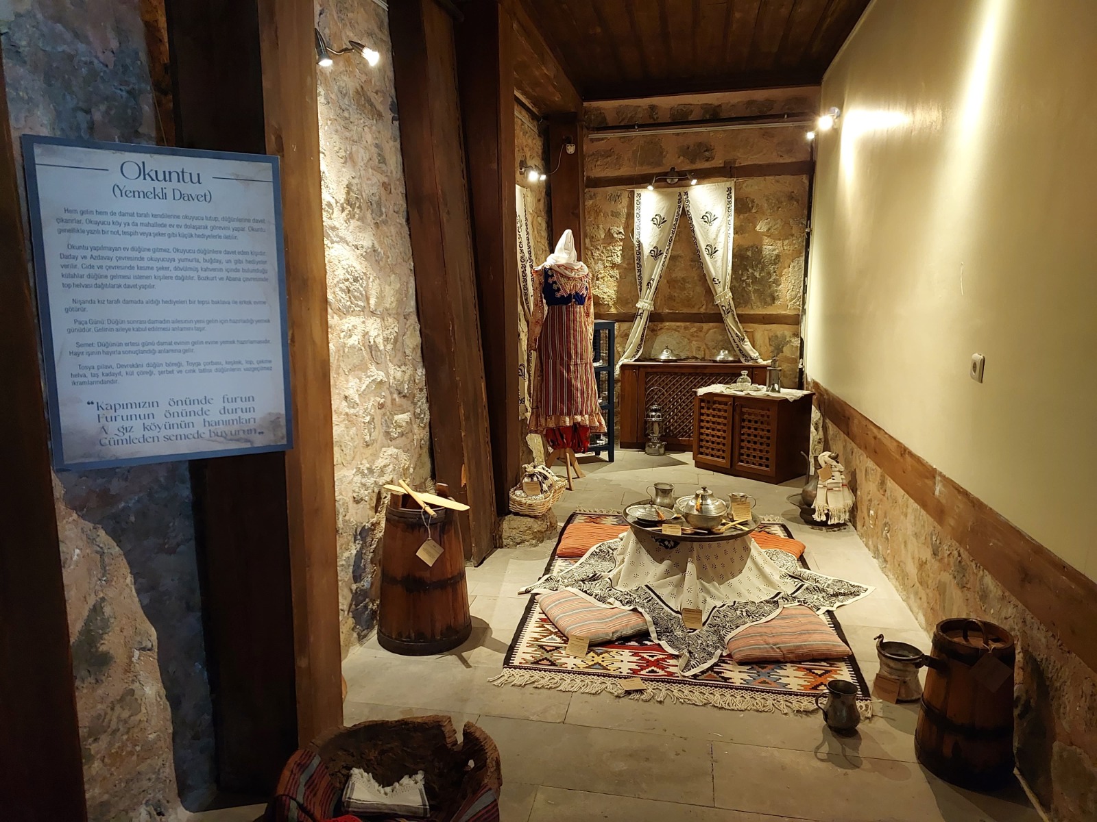 Türk Aile Yapısında Çeyiz Ve Gelinlikler Sergisi Açıldı (2)