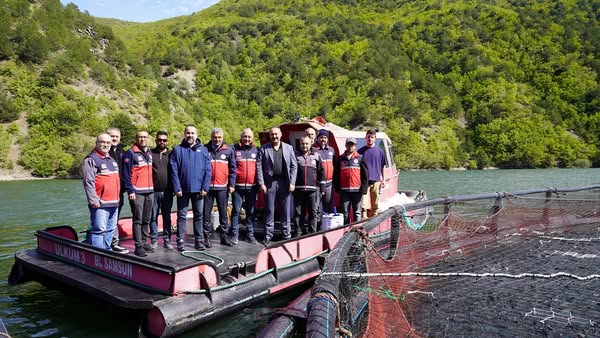Karadere Barajında Alabalık Üretimi Yerinde Incelendi (2)