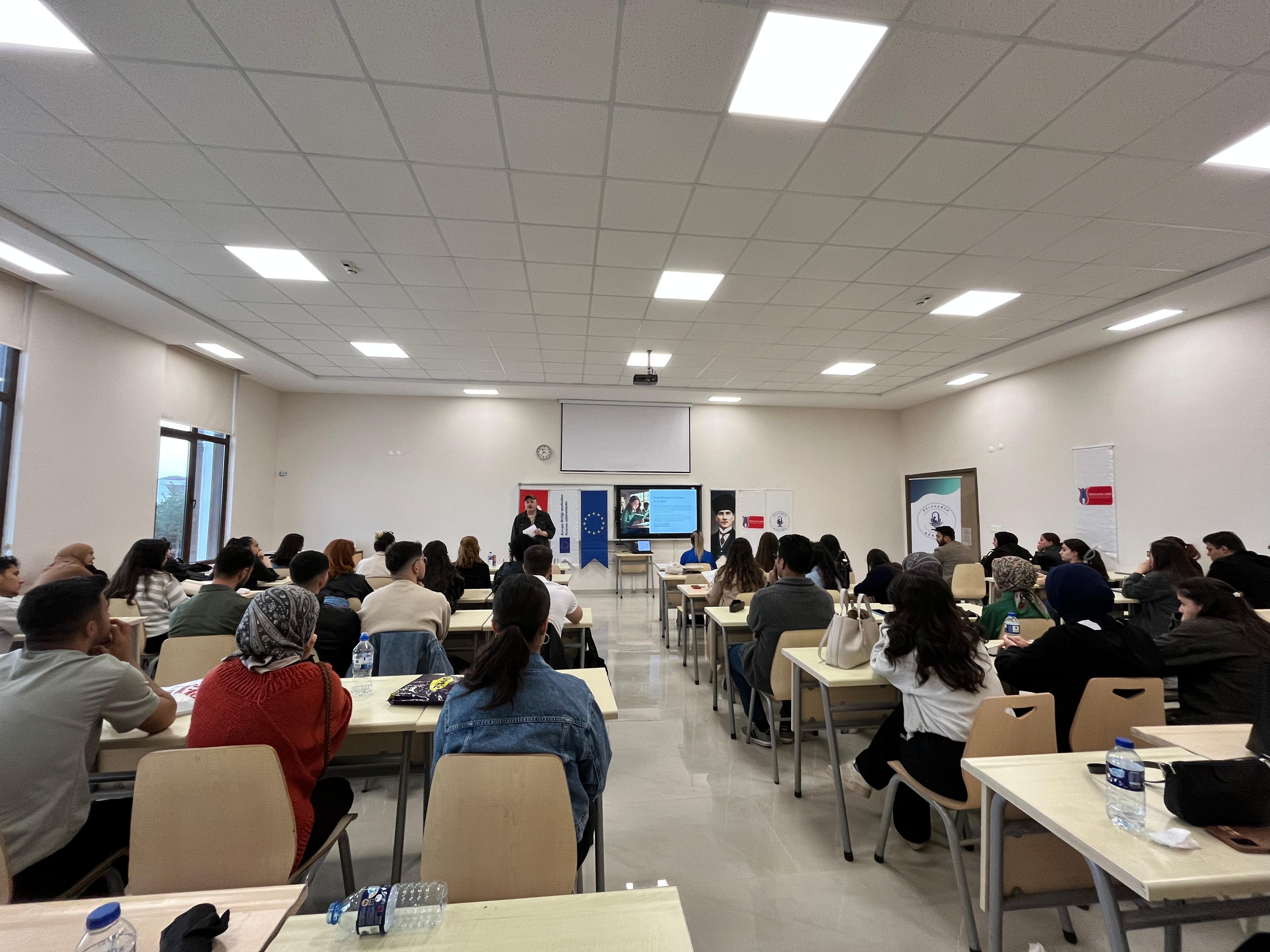 Kastamonu Üniversitesi'nin “Geleceğin Sesleri” Projesi Ilk Etabını Tamamladı (2)