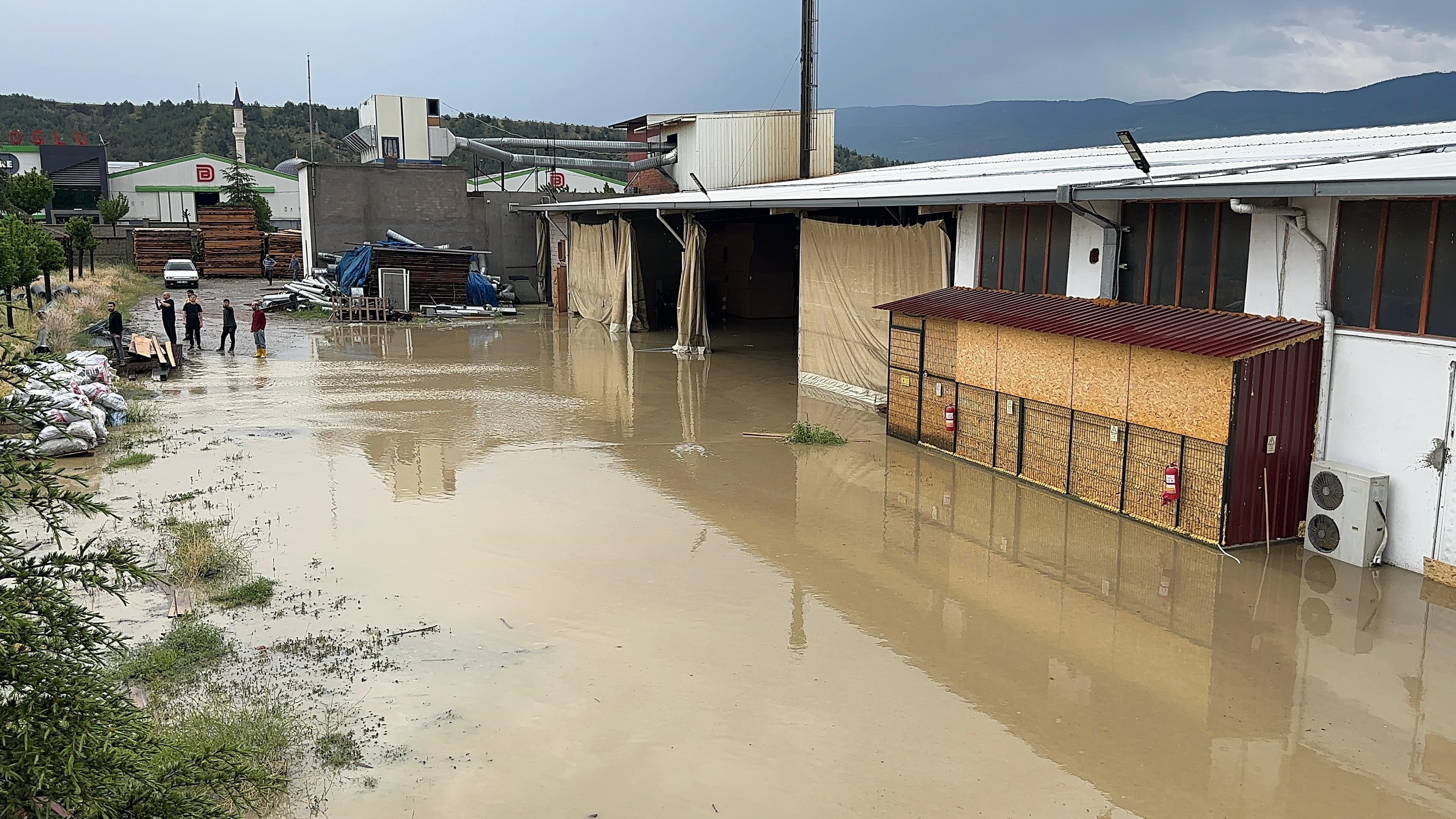 Kastamonu'da Fabrikaları Su Bastı!. (3)