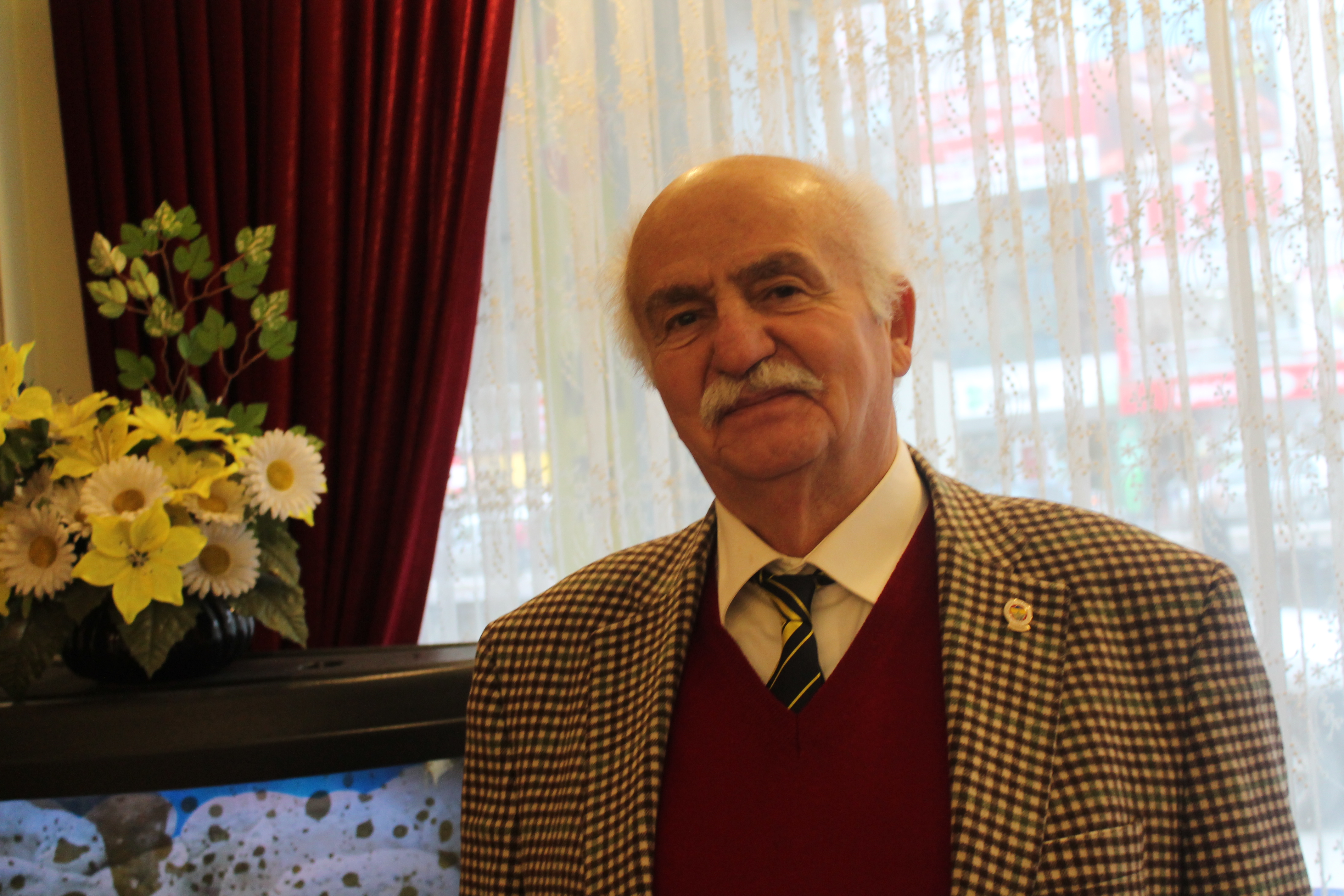 Mi̇ne Özgür Köşe (1) (2)