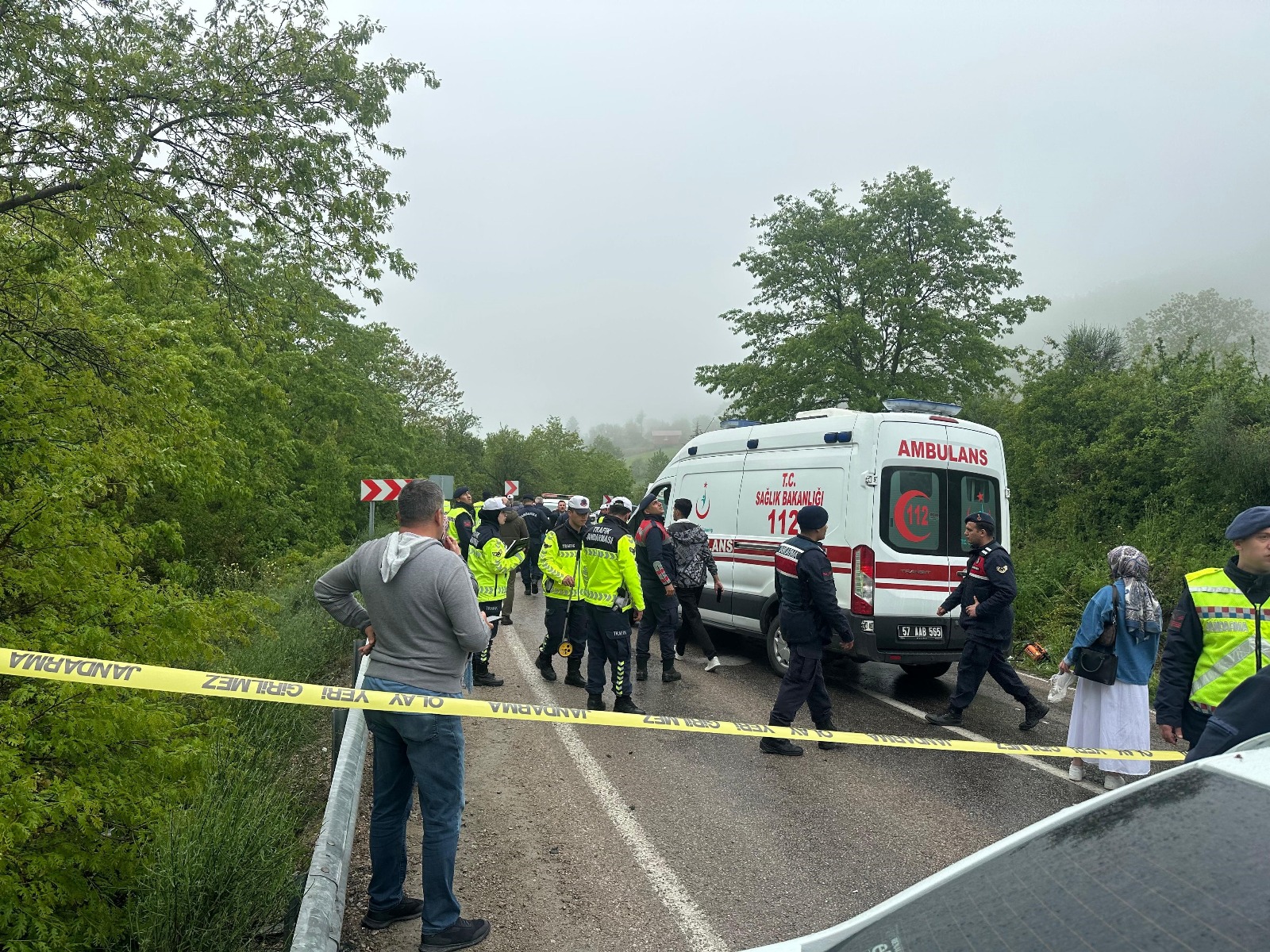 Tur Otobüsü Devrildi Kastamonu Üni (3)