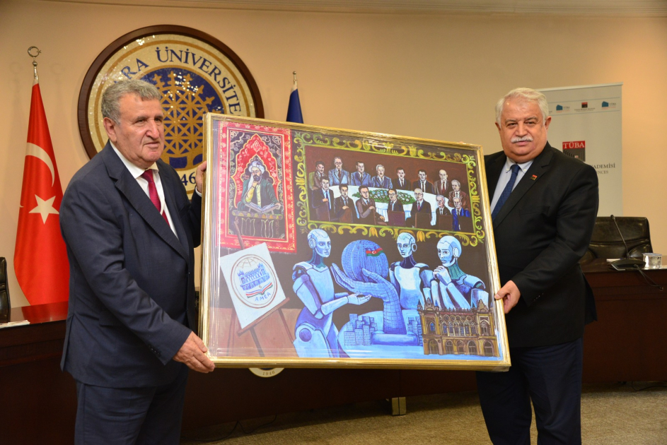 Ankara'da Azerbaycan Türkiye Ilişkileri Masaya Yatırıldı (3)