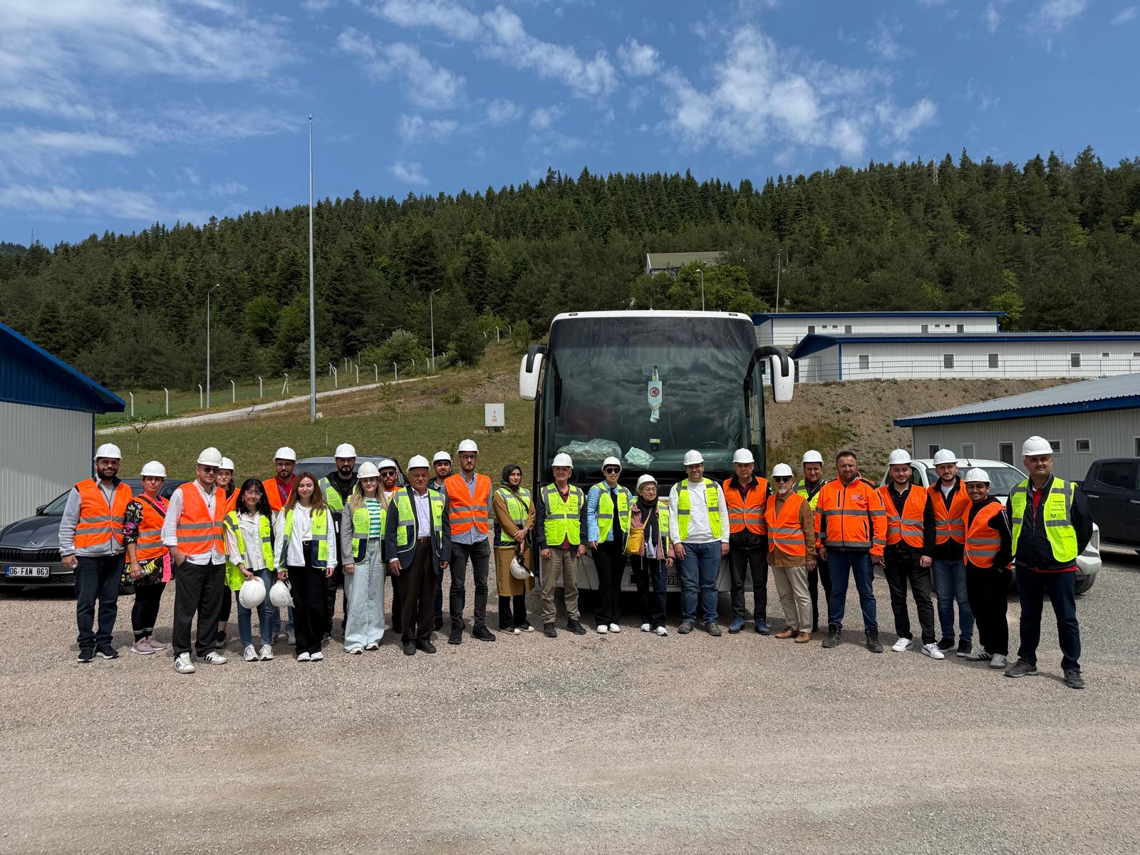 İnşaat Mühendisleri Dev Projeyi Yerinde Gözlemledi3