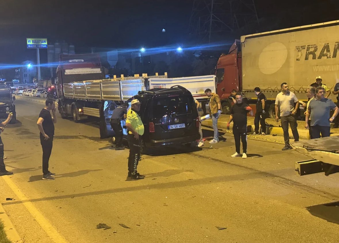 Kastamonu Plakalı Tıra Çarptılar 2 Ölü, 3 Yaralı (3)