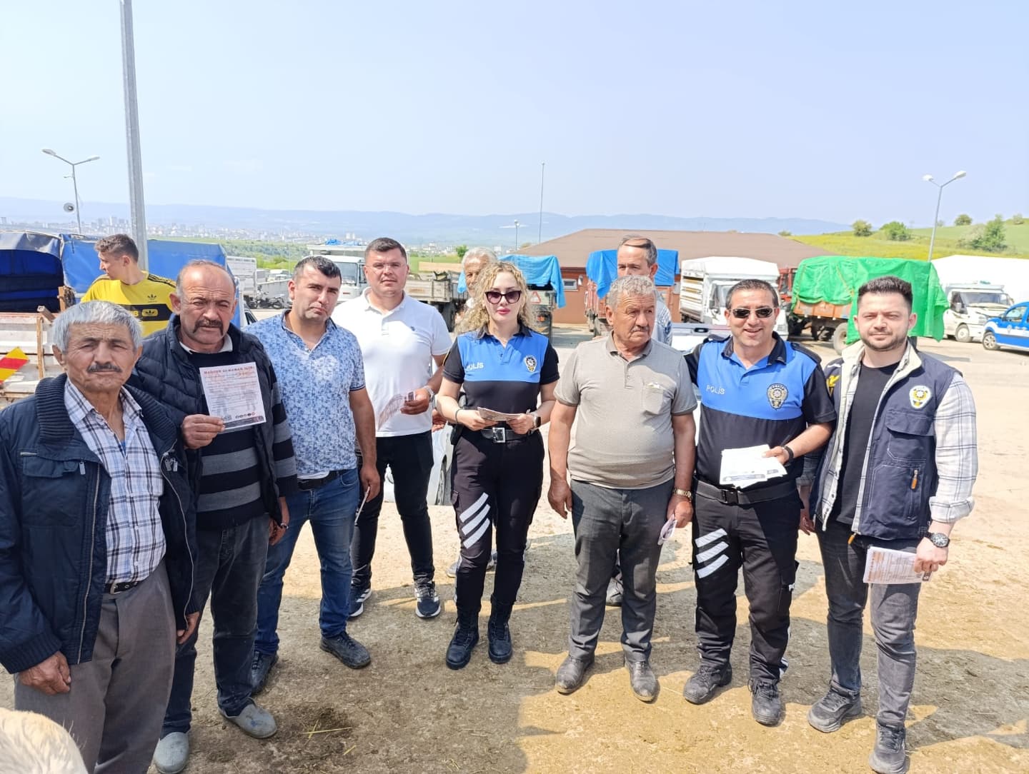 Kastamonu Polisi Kurban Pazarında Bilgilendirdi (1)