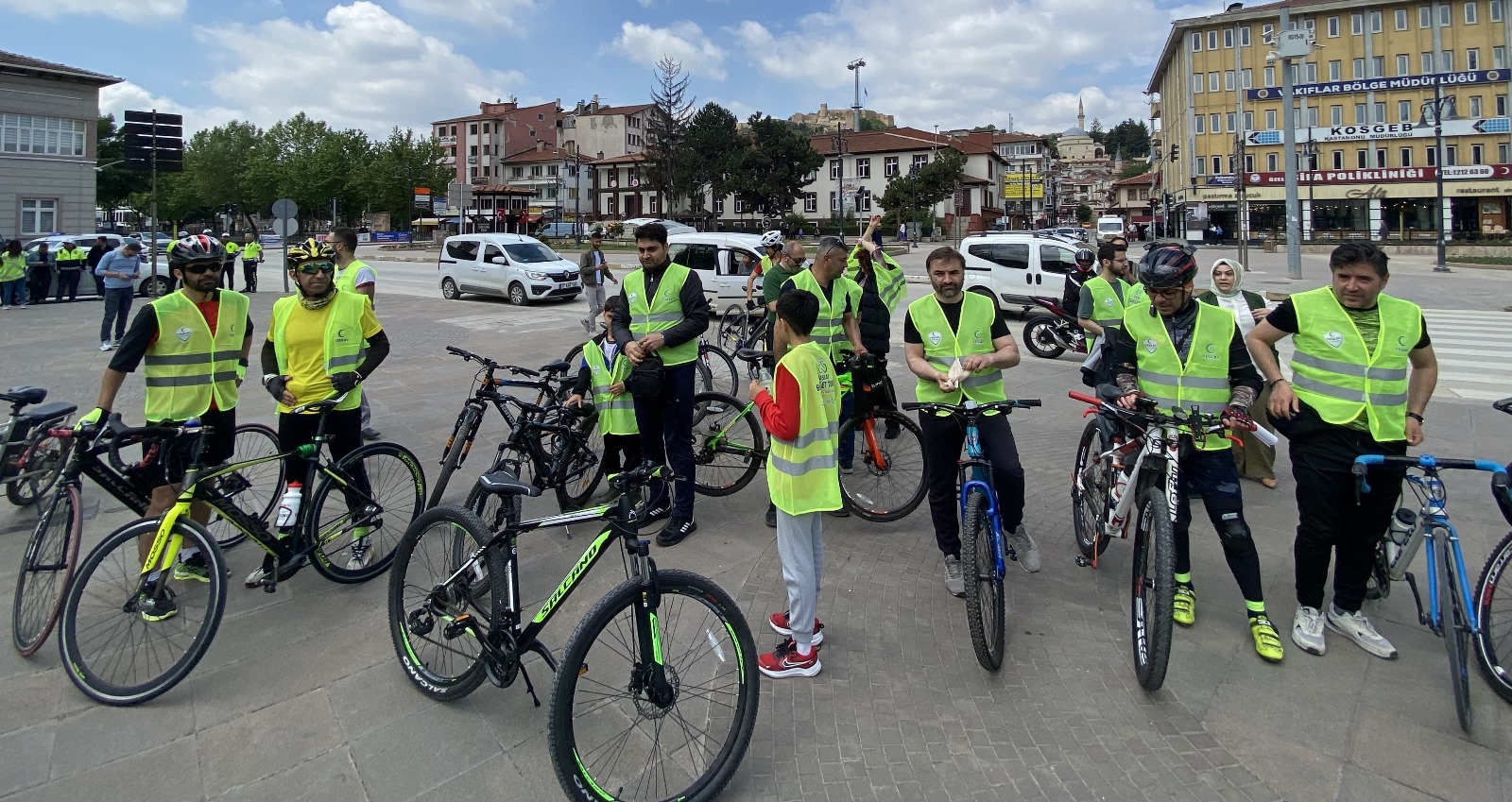 Sensiz Bir Eksiğiz Diyen Yeşilay, Kastamonu’da Pedal Çevirdi (2)