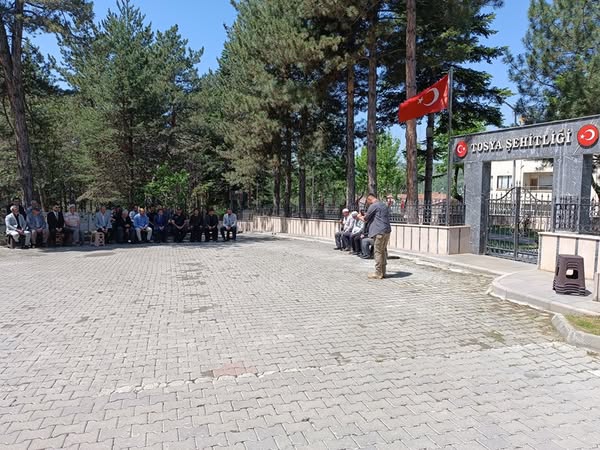 Tosyalı Şehit Kabri Başında Anıldı (1)-1