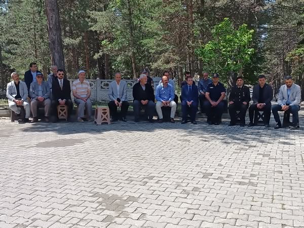 Tosyalı Şehit Kabri Başında Anıldı (3)