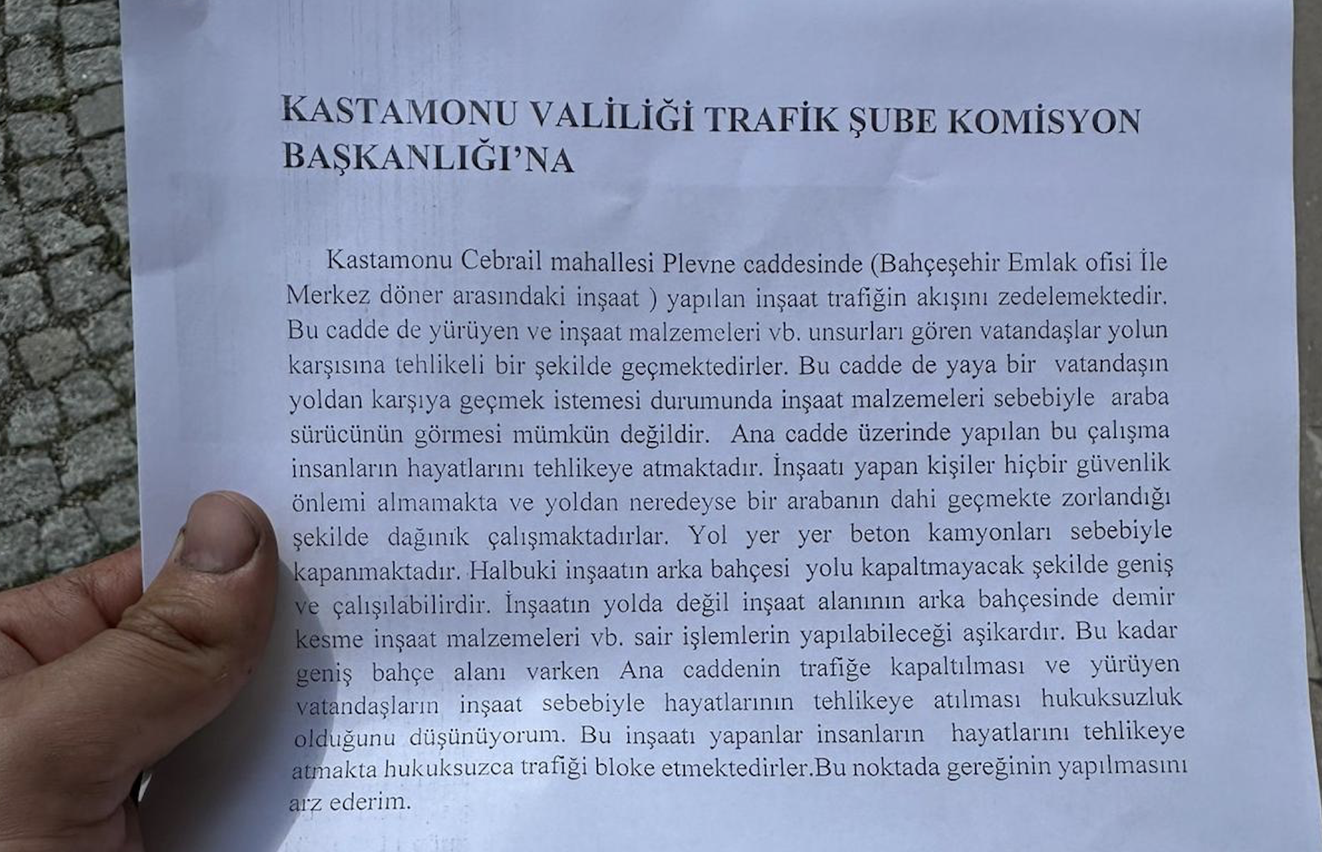 Yapımı Süren Inşaata Vatandaştan Tepki!3