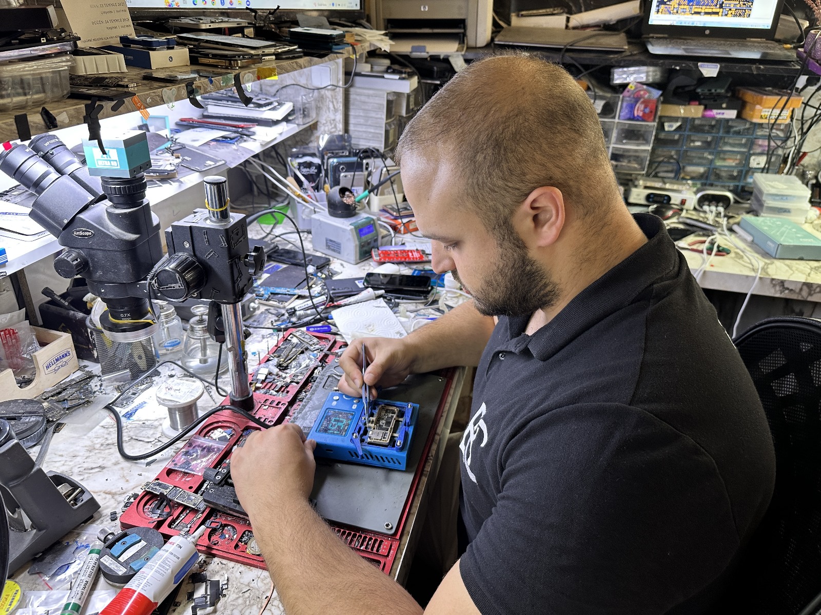 Bomba Gibi Patladı (2)