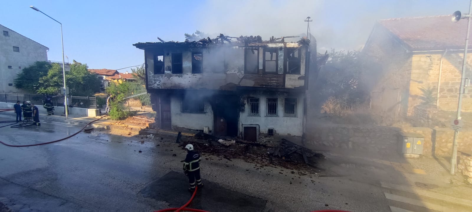 E7B93A58 C300 41Bf A80D C28Cdb35B3Af