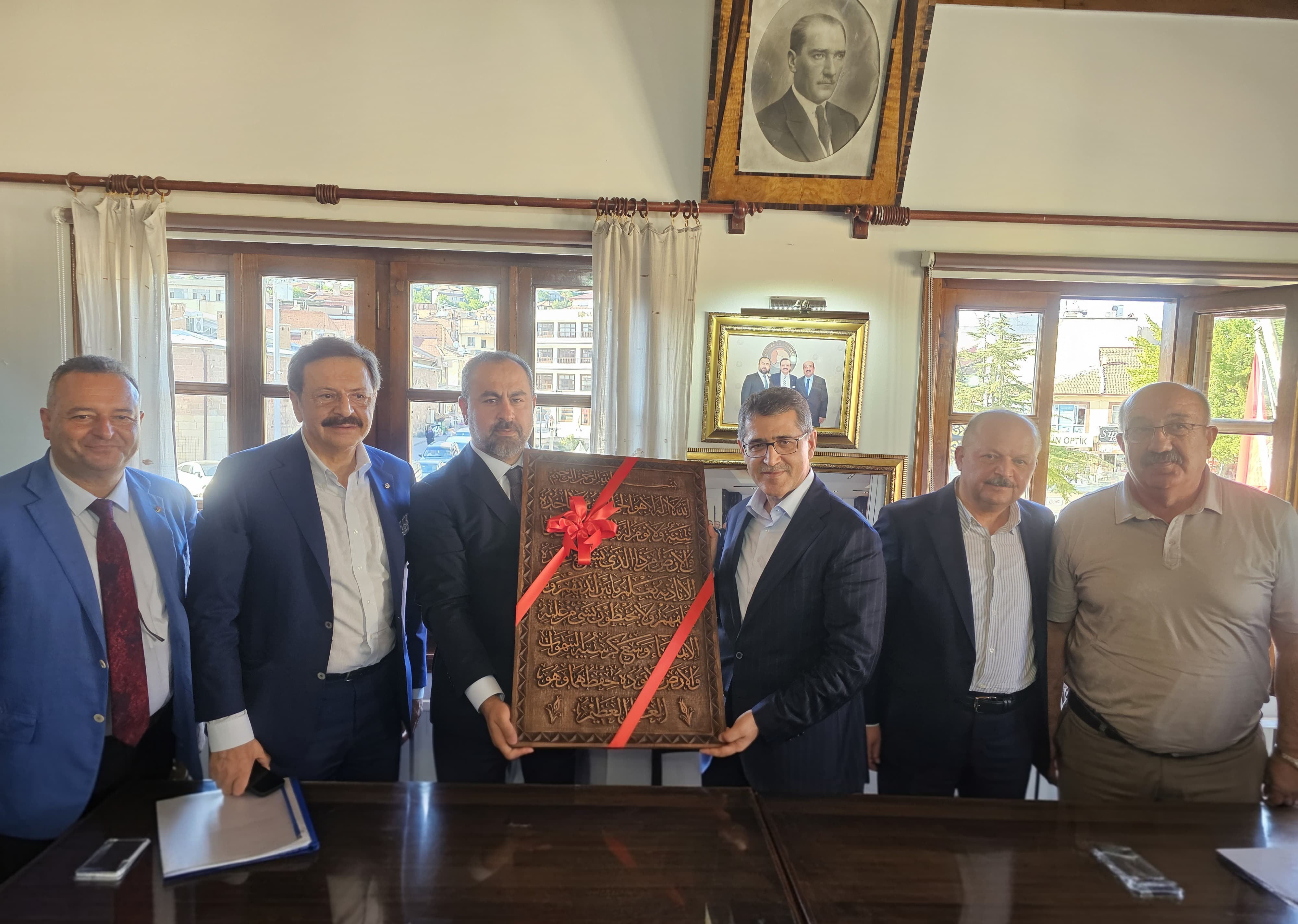 Hisarcıklıoğlu, Kastamonu Ticaret Borsası’nı Ziyaret Etti (2)